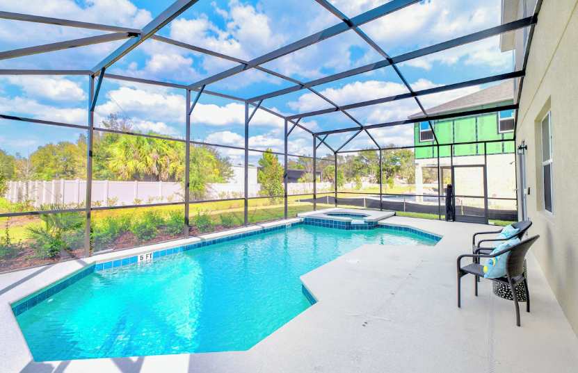 8BR Near Disney | Private Pool & Hot Tub