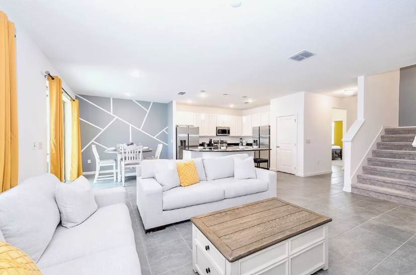 8BR Near Disney | Private Pool & Hot Tub