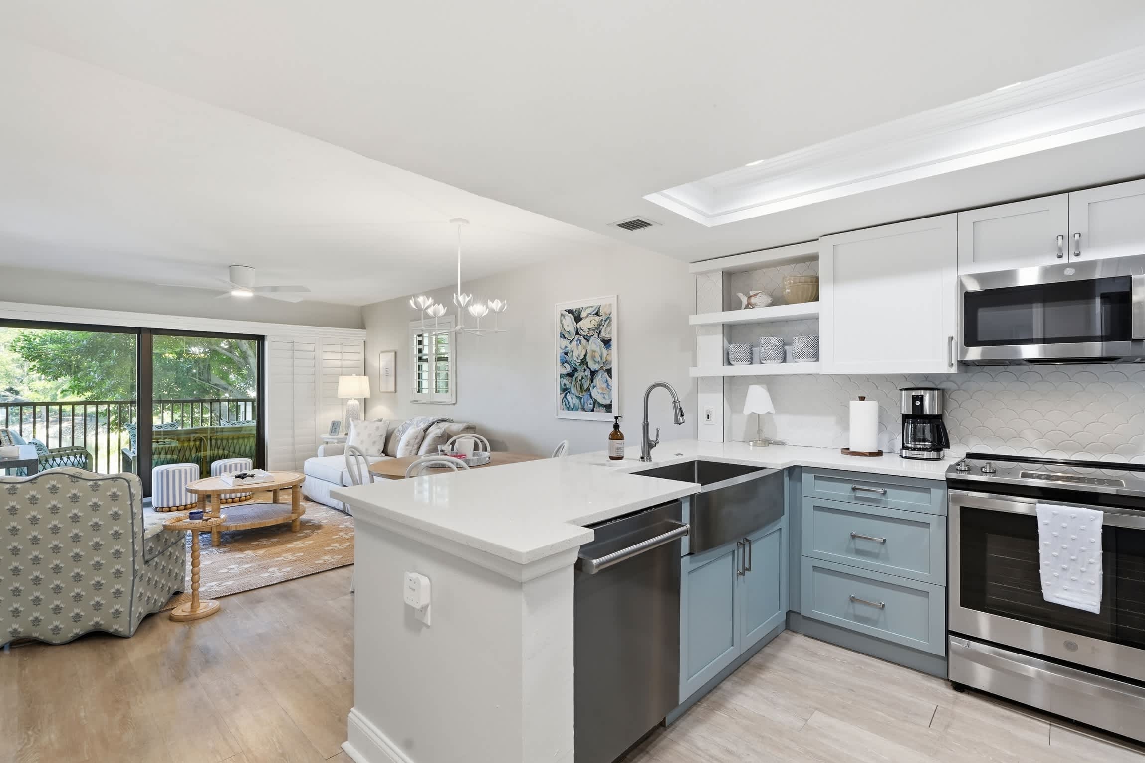 H 248 Luxury Corner Unit Updated with Views | Photo 16