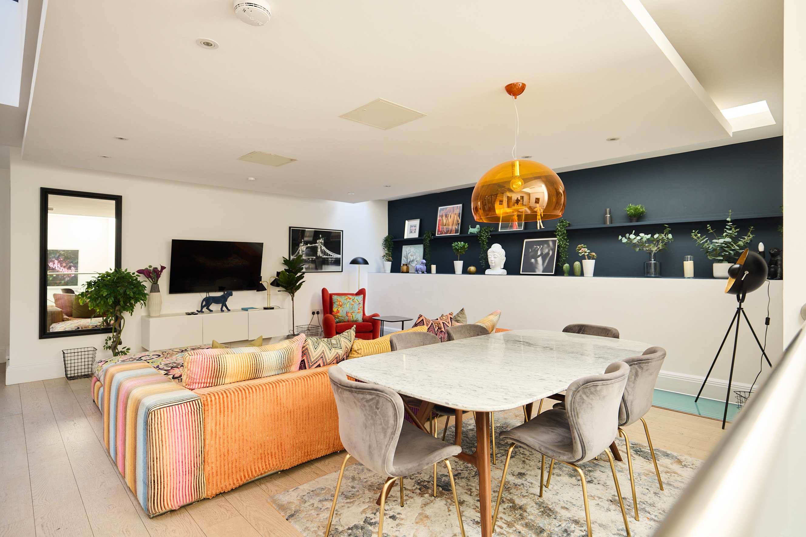 The Colour Brief at No 64 serviced apartment - UK - VivreStays