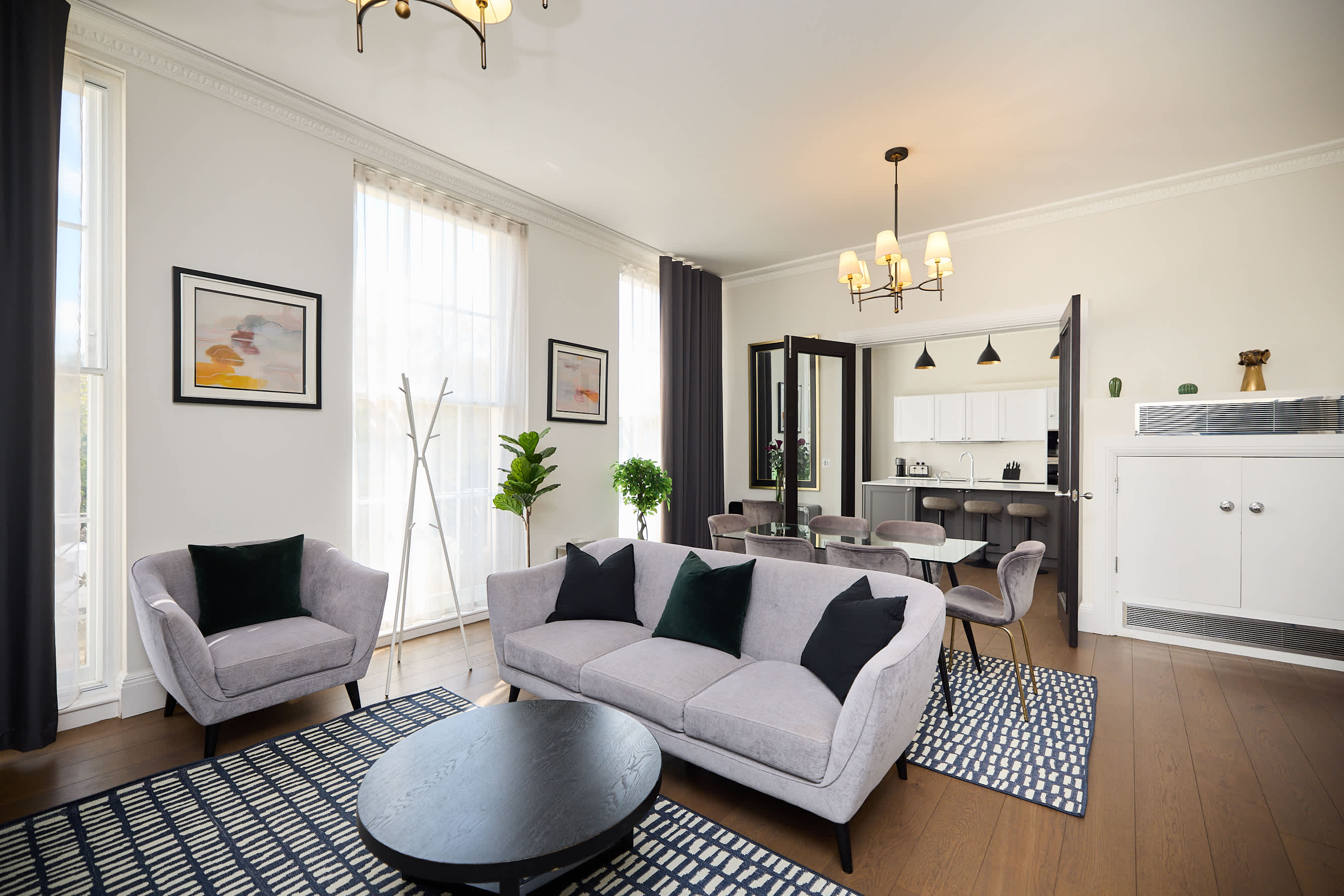 Fields in Frame at No 64 in Lincoln's Inn Fields 64 WC2A 3JX - Property image 6 - VivreStays