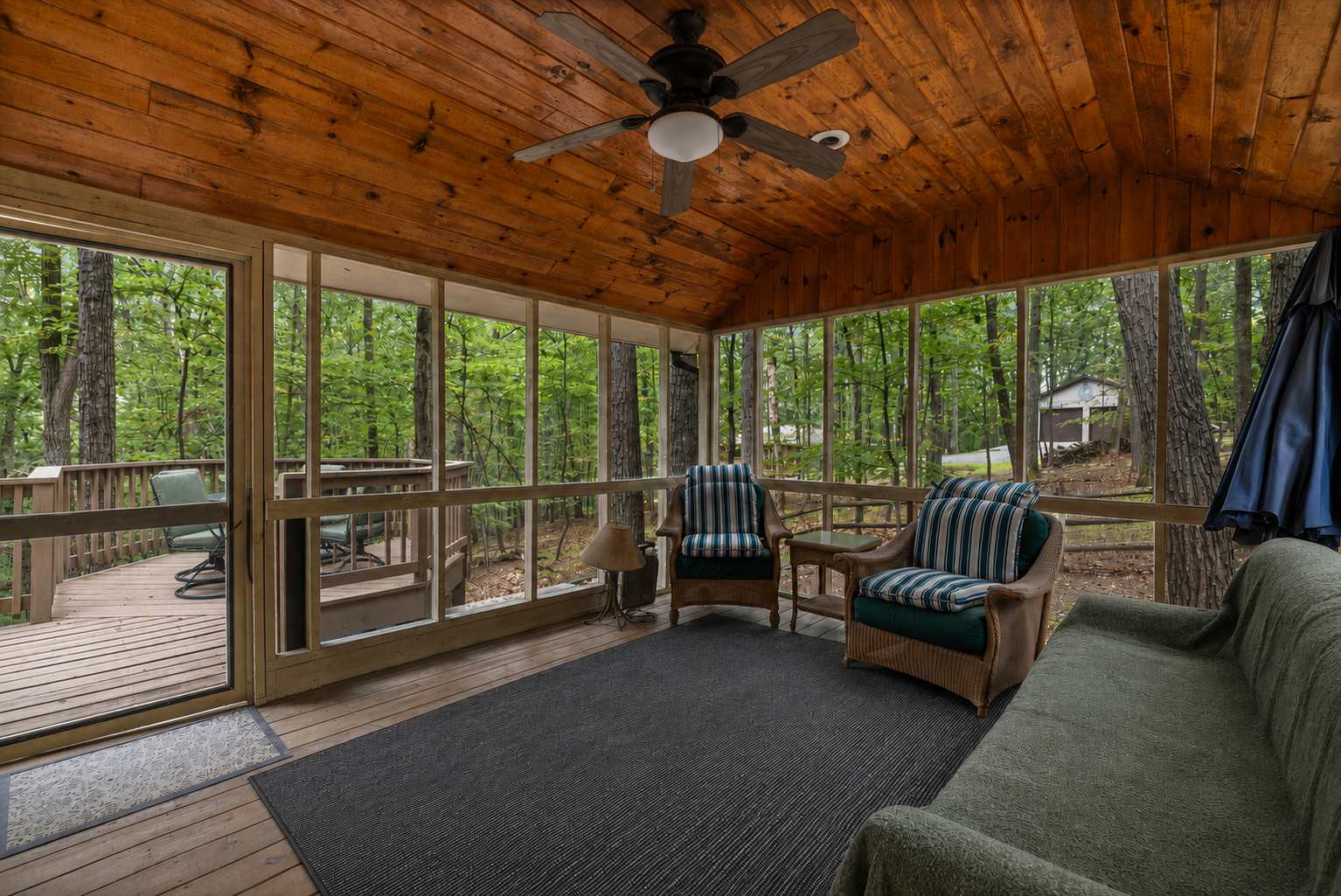 Pet-Friendly with Treehouse, Deck in The Woods Resort