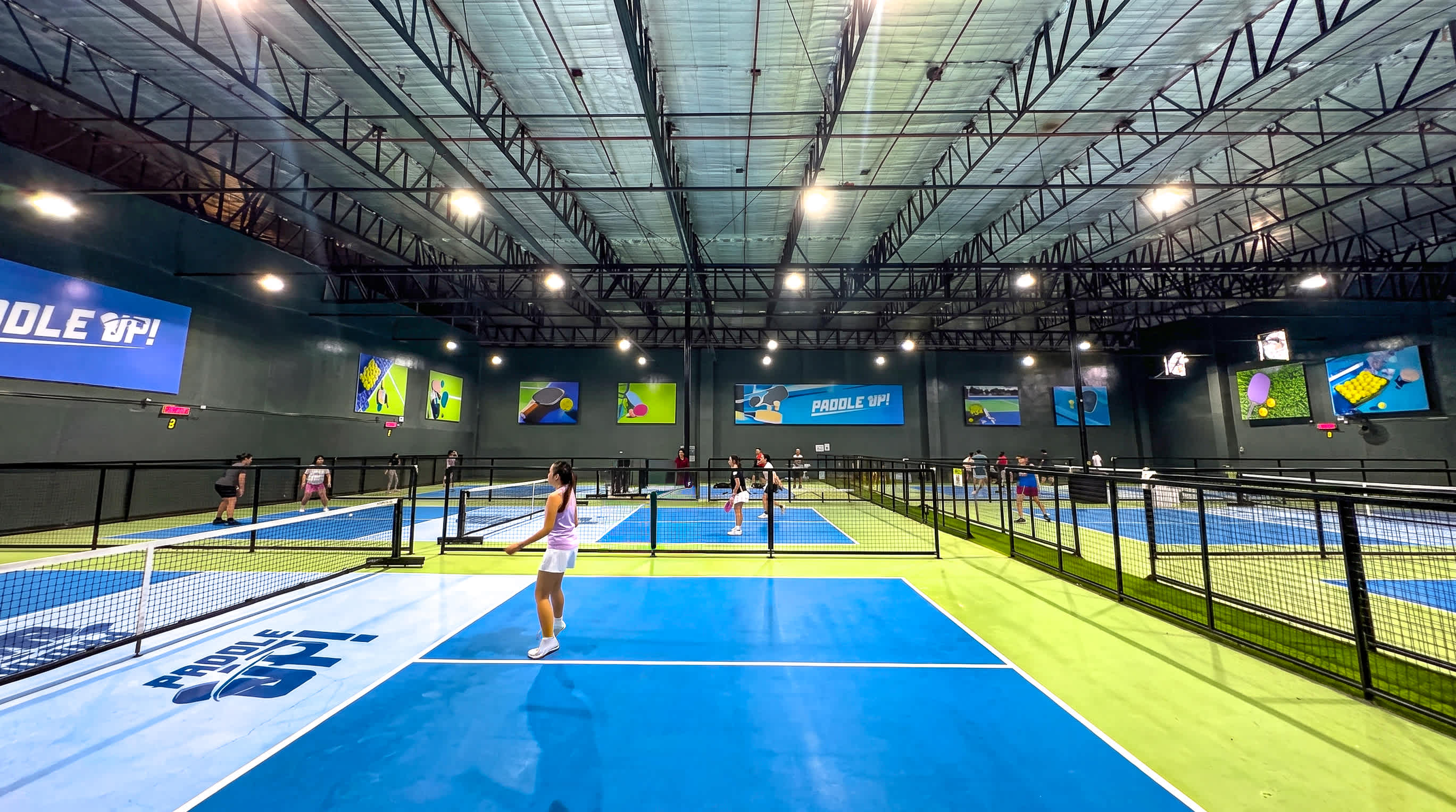 Deluxe Queen Studio · Big TV · Next to Mall · Pickleball