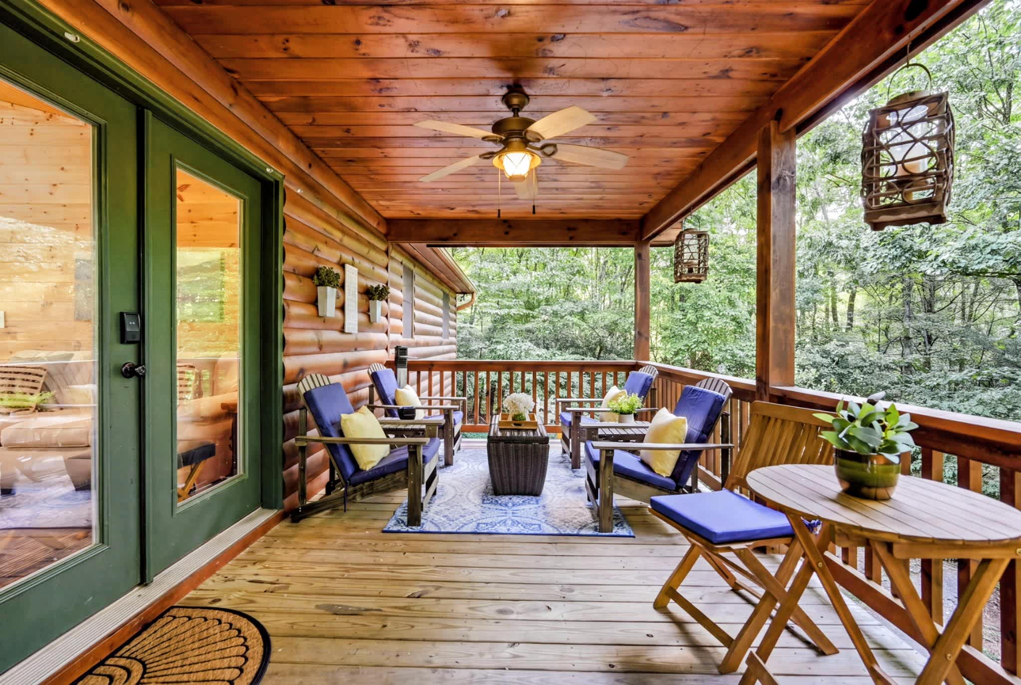 Cabin in Blue Ridge Hot Tub, Games, & Creek!