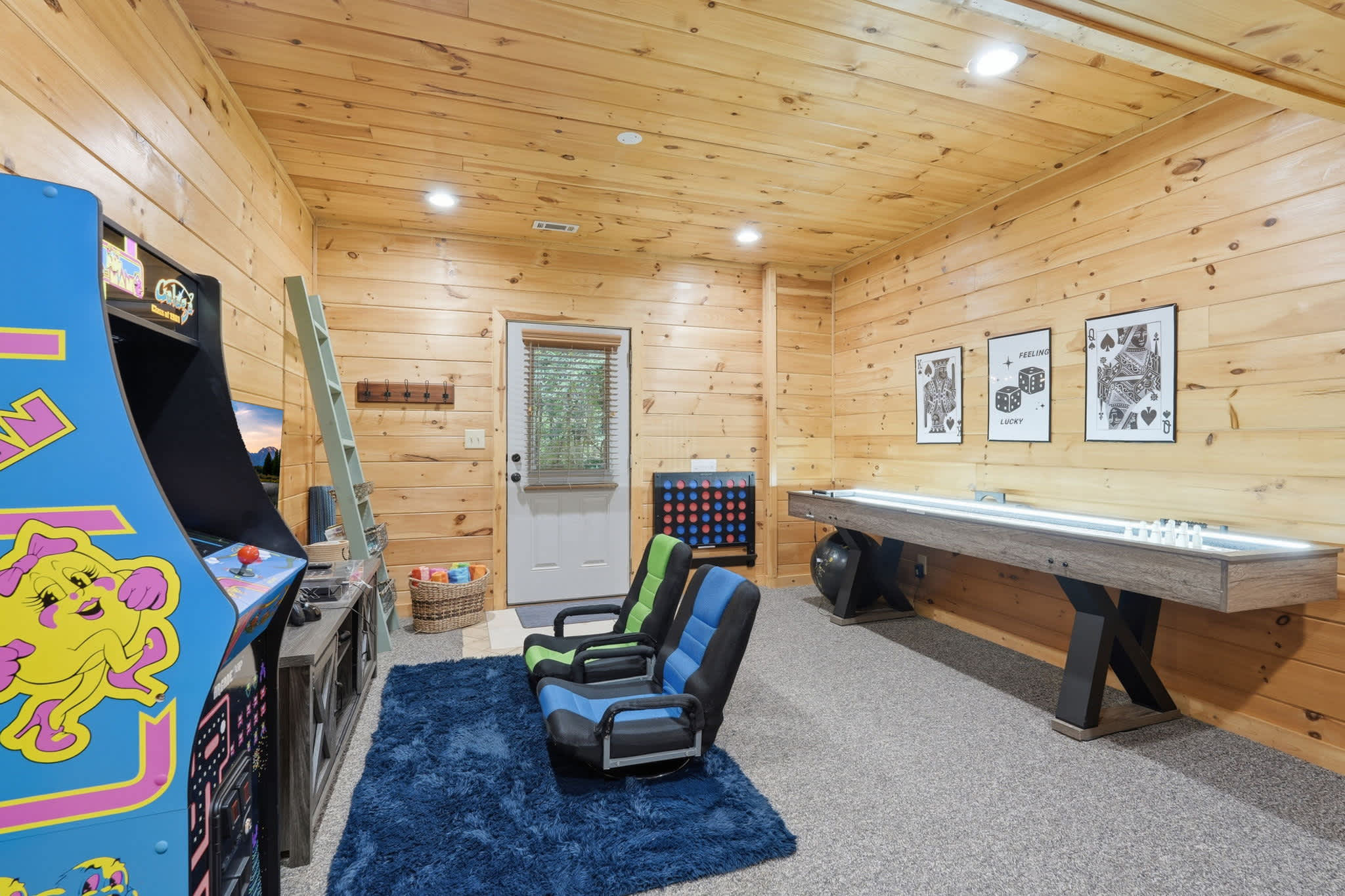 Cabin in Blue Ridge Hot Tub, Games, & Creek! 3