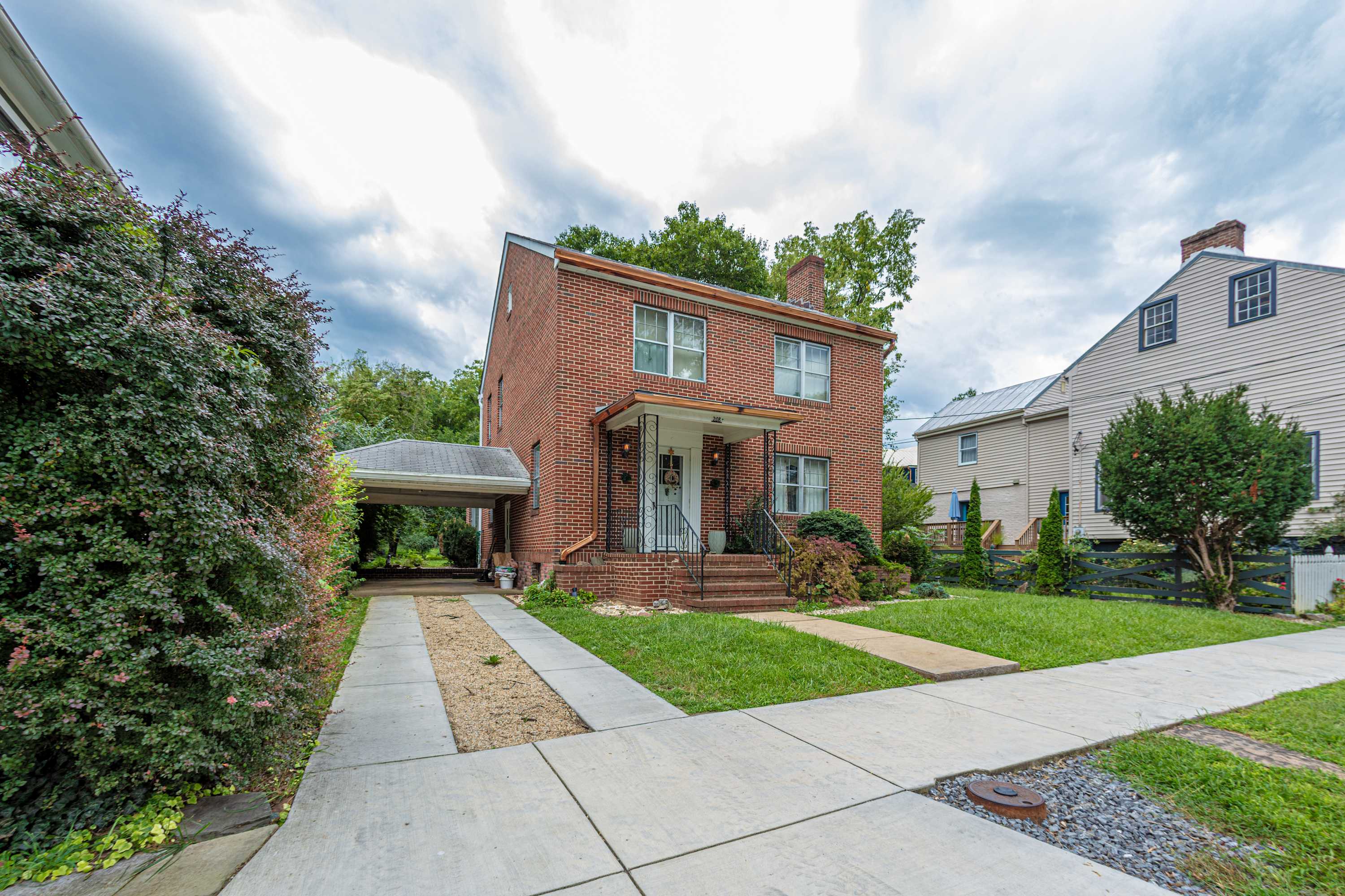 Charming Shepherdstown Home - Walk to Downtown