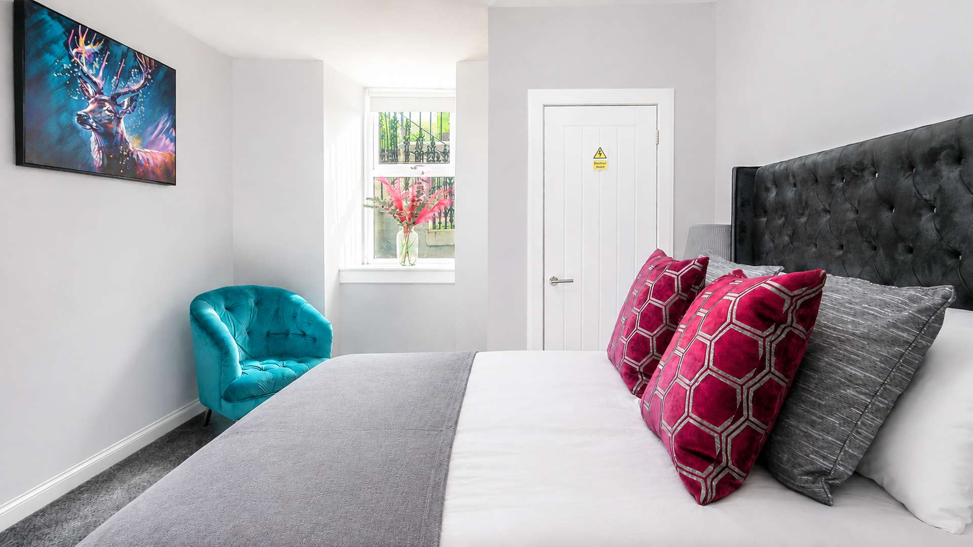 Elegant Apartment with Breathtaking Bay & Sea Views in 5 Westwood, Argyle Terrace PA20 OBE - Property image 3 - VivreStays
