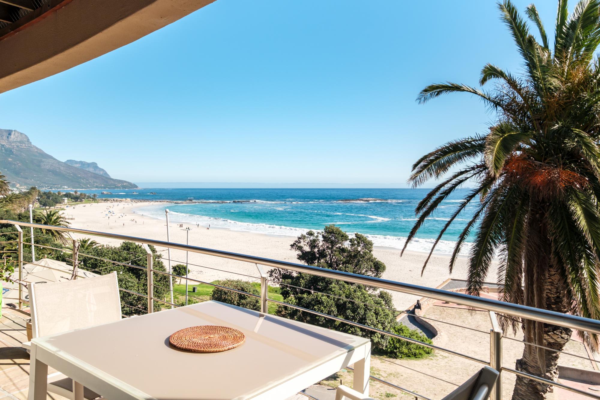 Cozy Apartment Opposite Camps Bay Beach Seasonsfind the Bay