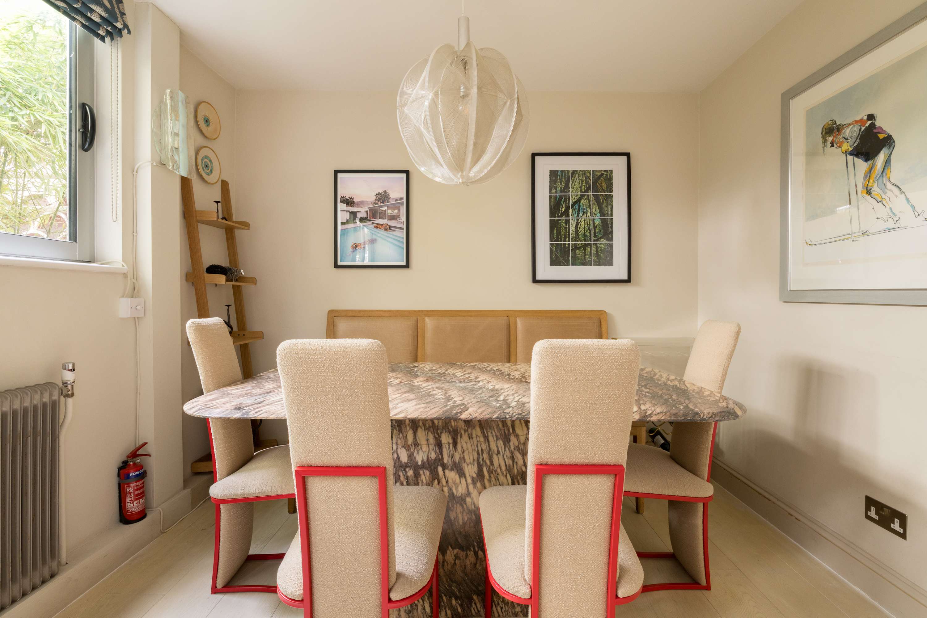 View Kensington 2-Bed near Notting Hill with Garden in Campden Street 55 W8 7EL Kensington 2-Bed near Notting Hill with Garden in Campden Street 55 W8 7EL - Property image 16 - VivreStays