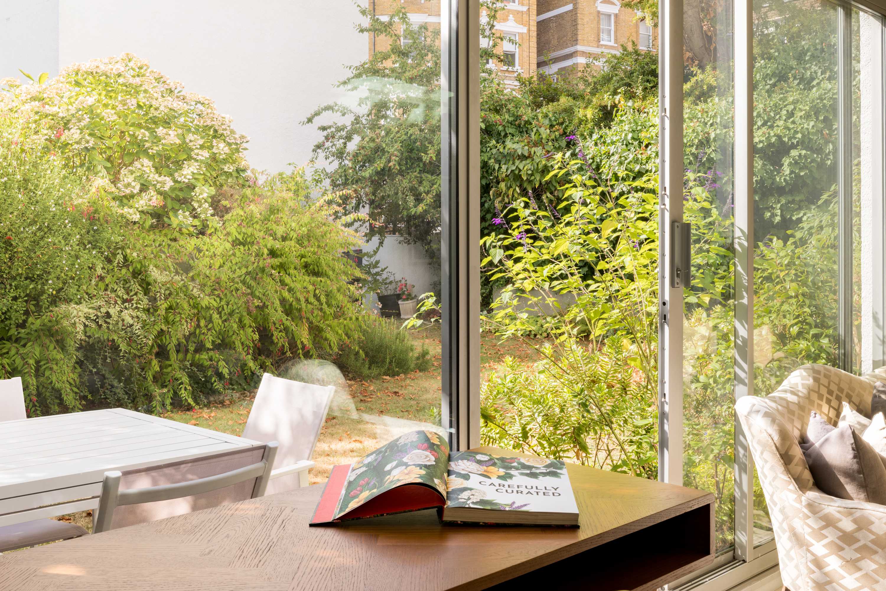 View Kensington 2-Bed near Notting Hill with Garden in Campden Street 55 W8 7EL Kensington 2-Bed near Notting Hill with Garden in Campden Street 55 W8 7EL - Property image 7 - VivreStays