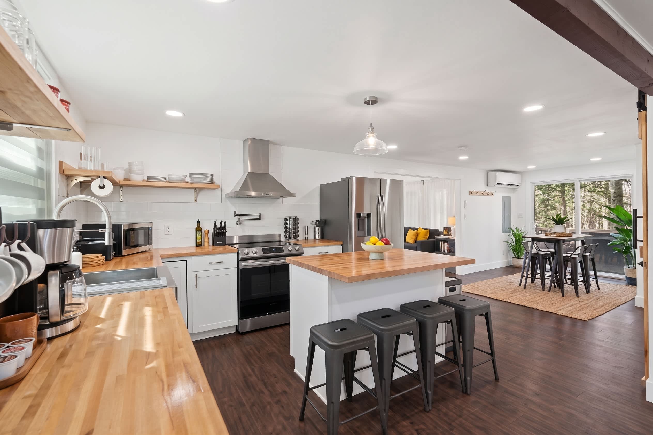 Ultra Modern Chalet | Golf | Lake Access