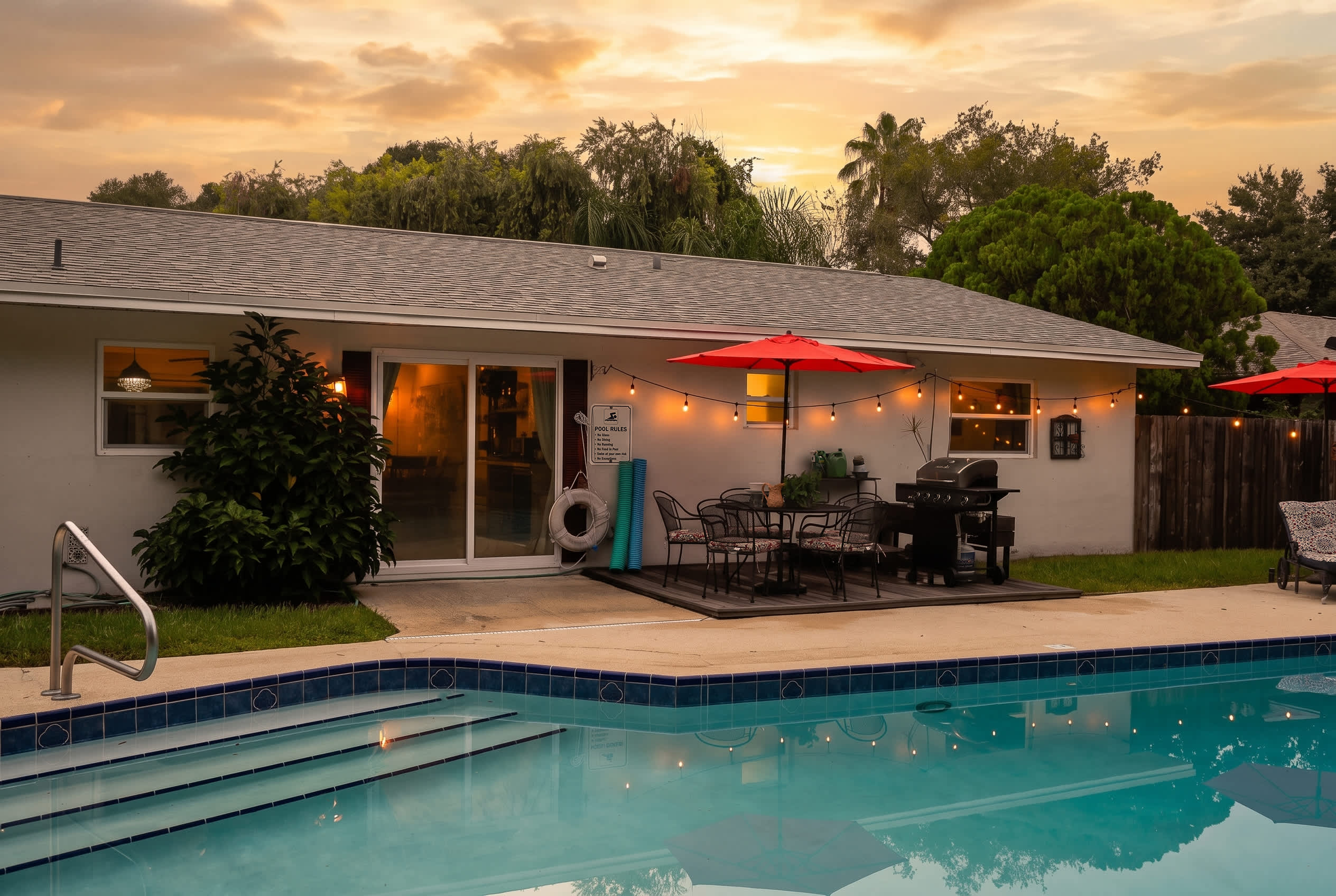 40-Ft Private Pool – Pet-Friendly, 10 Min to Beach