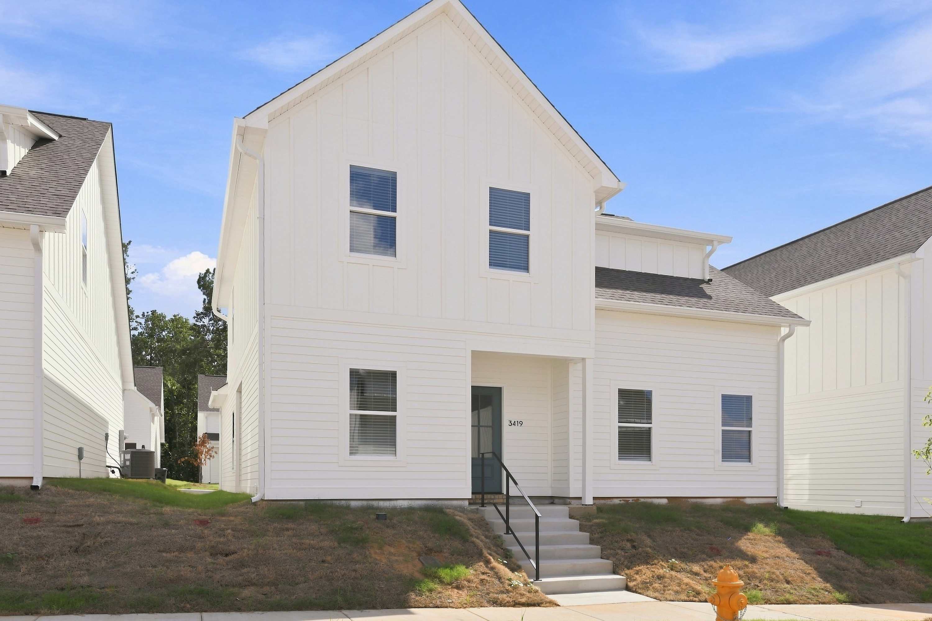 Modern Oxford Group Stays With Garage & Pool - Oxford, MS