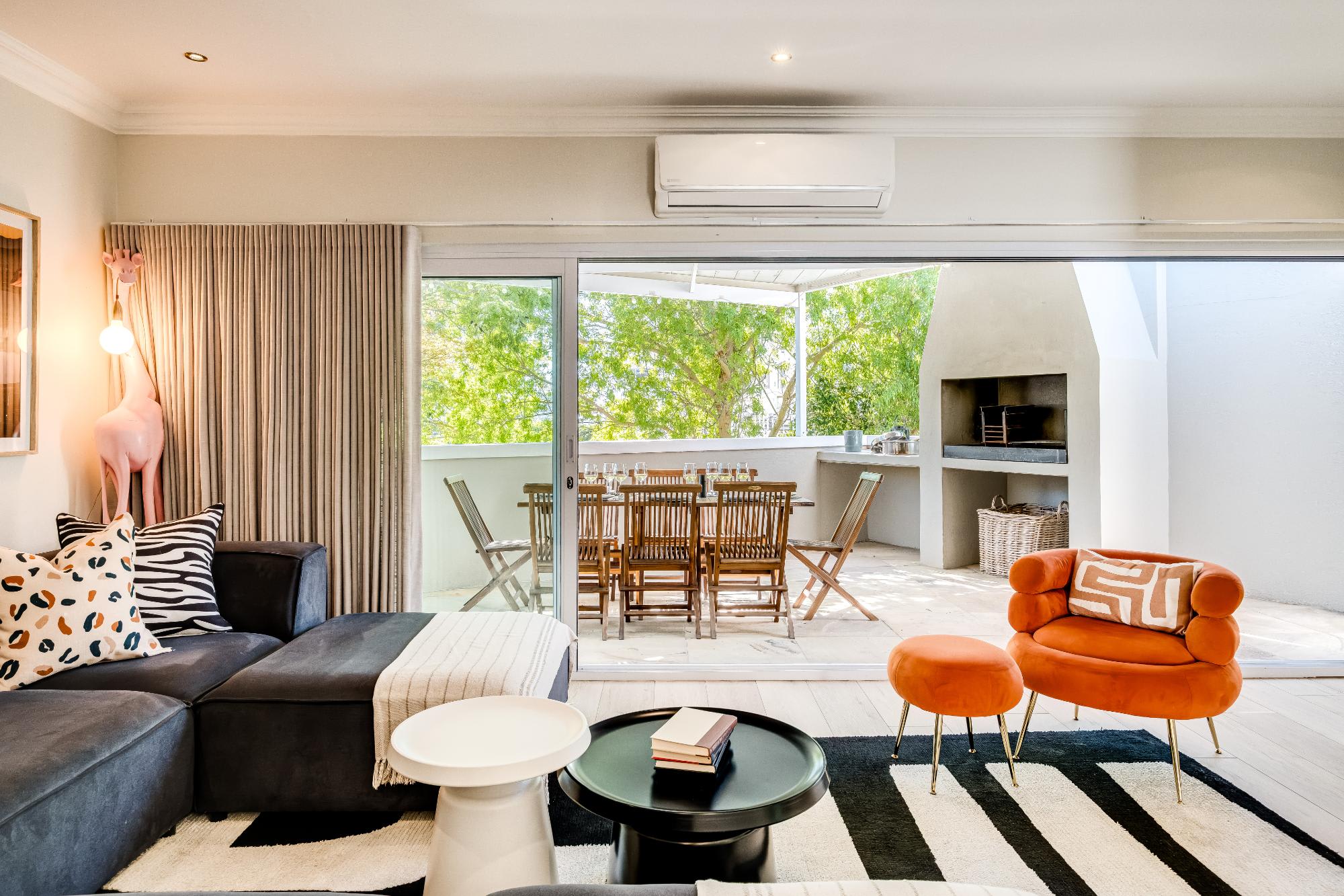 Green Point 4 Bed Family Home w Pool Happy House 7