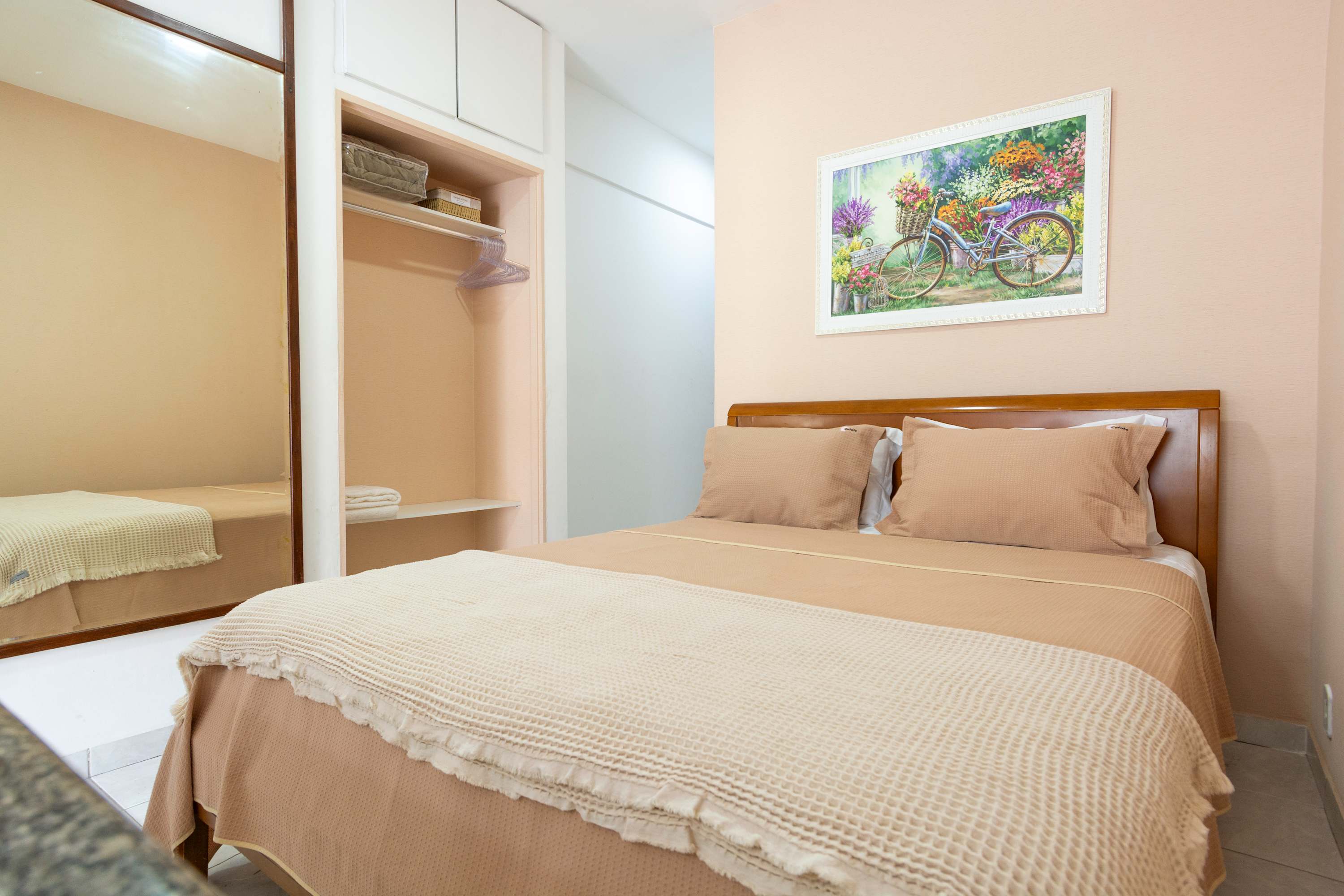 Steps from the Beach | Pool/A/C/Parking in Barra