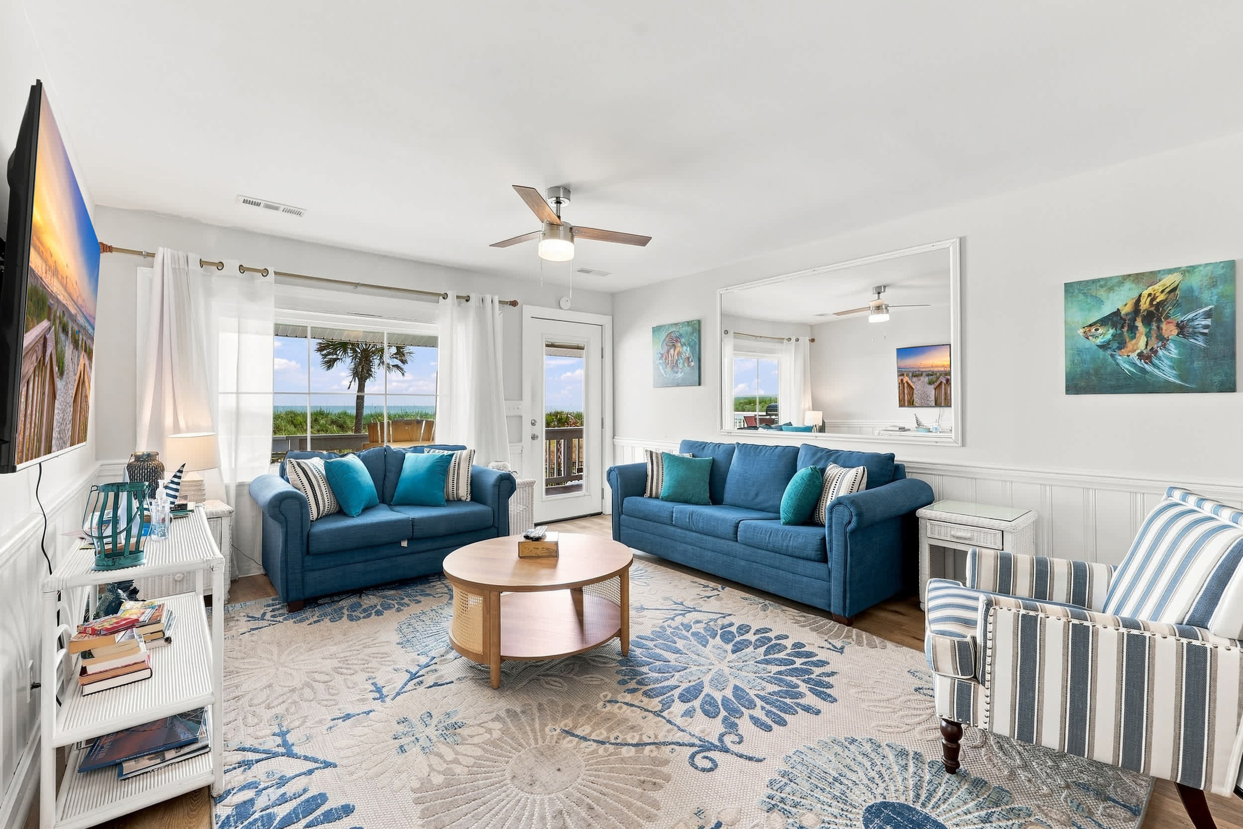 DWs Oceanfront Beach House Huge Sun Deck