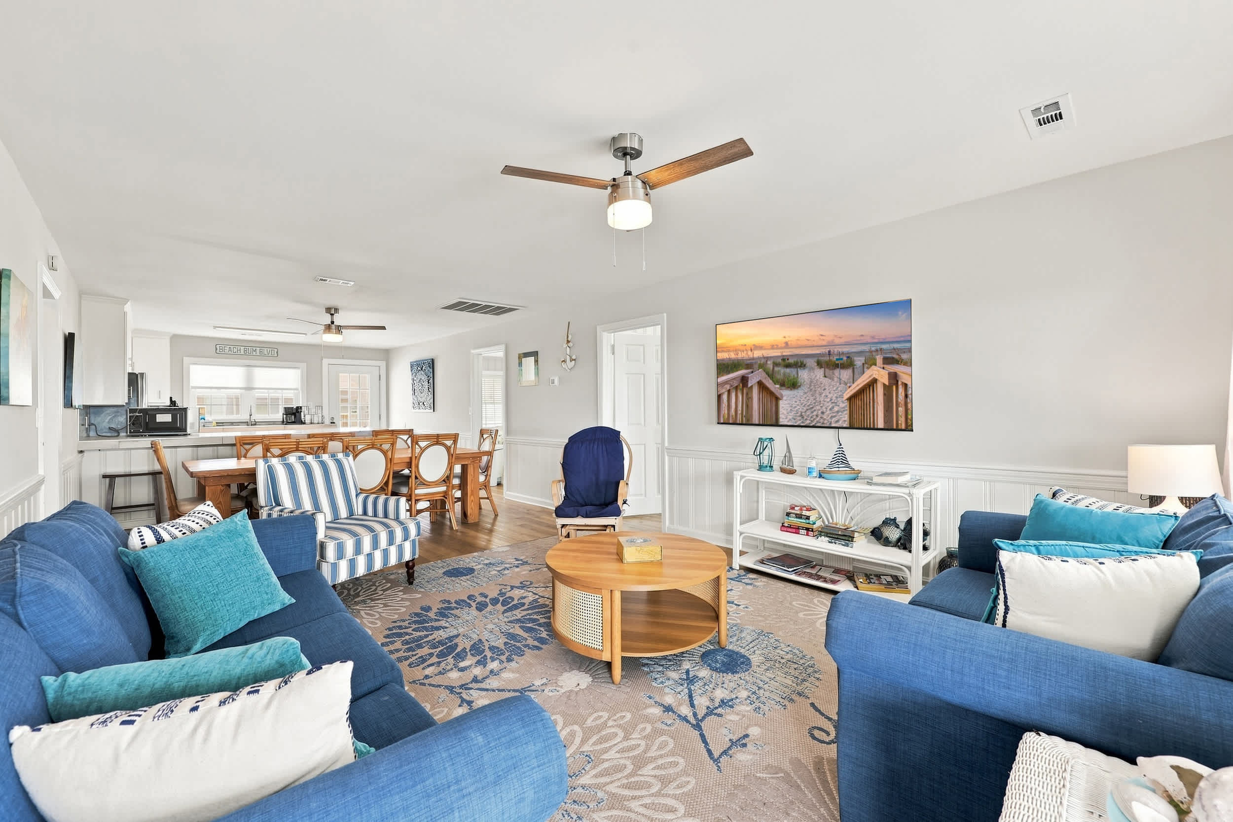 DWs Oceanfront Beach House Huge Sun Deck