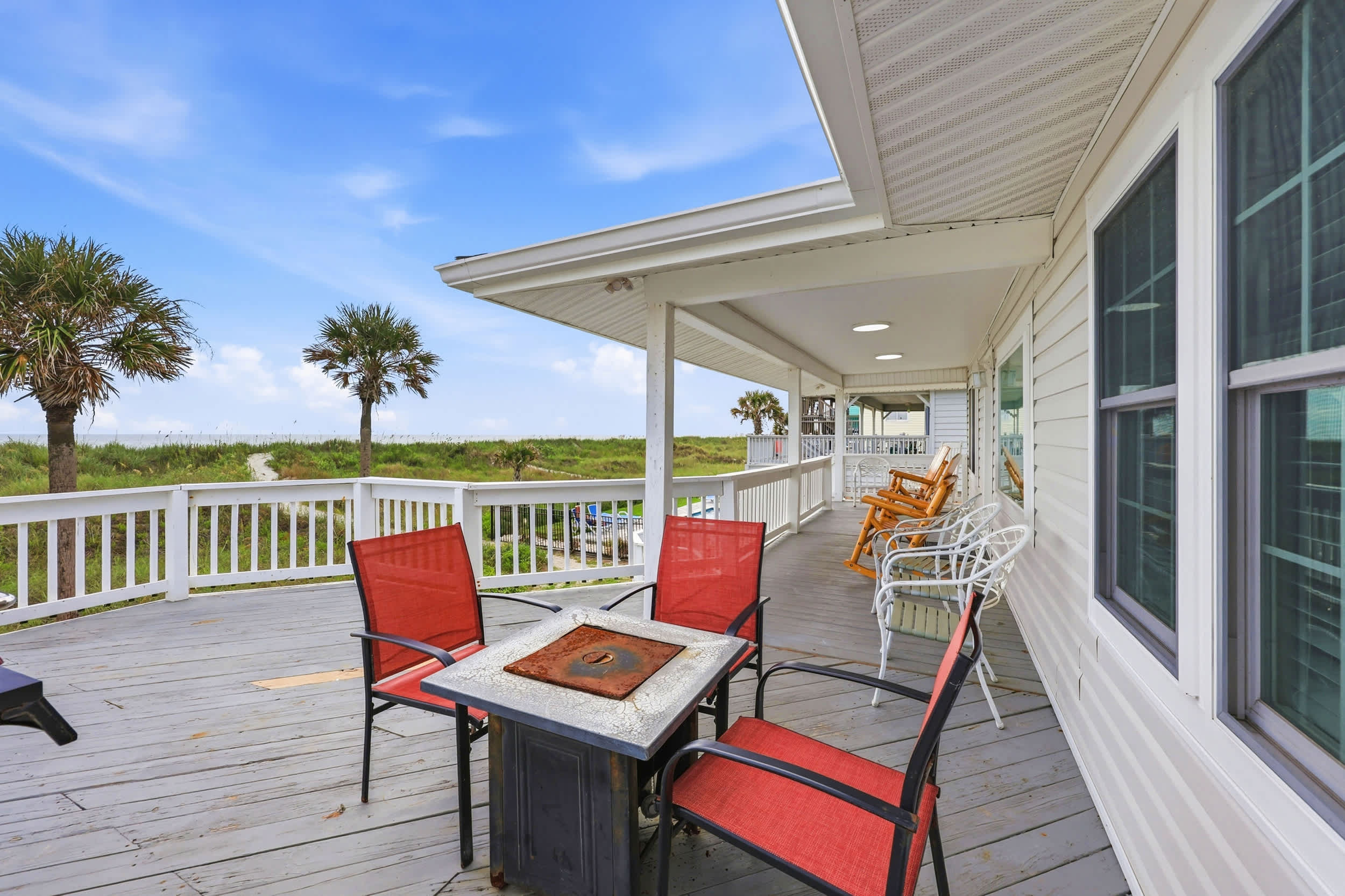 DWs Oceanfront Beach House Huge Sun Deck