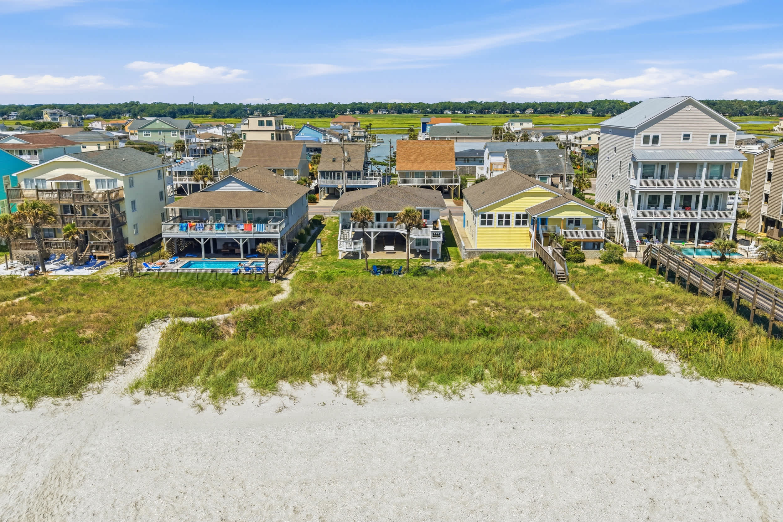 DWs Oceanfront Beach House Huge Sun Deck