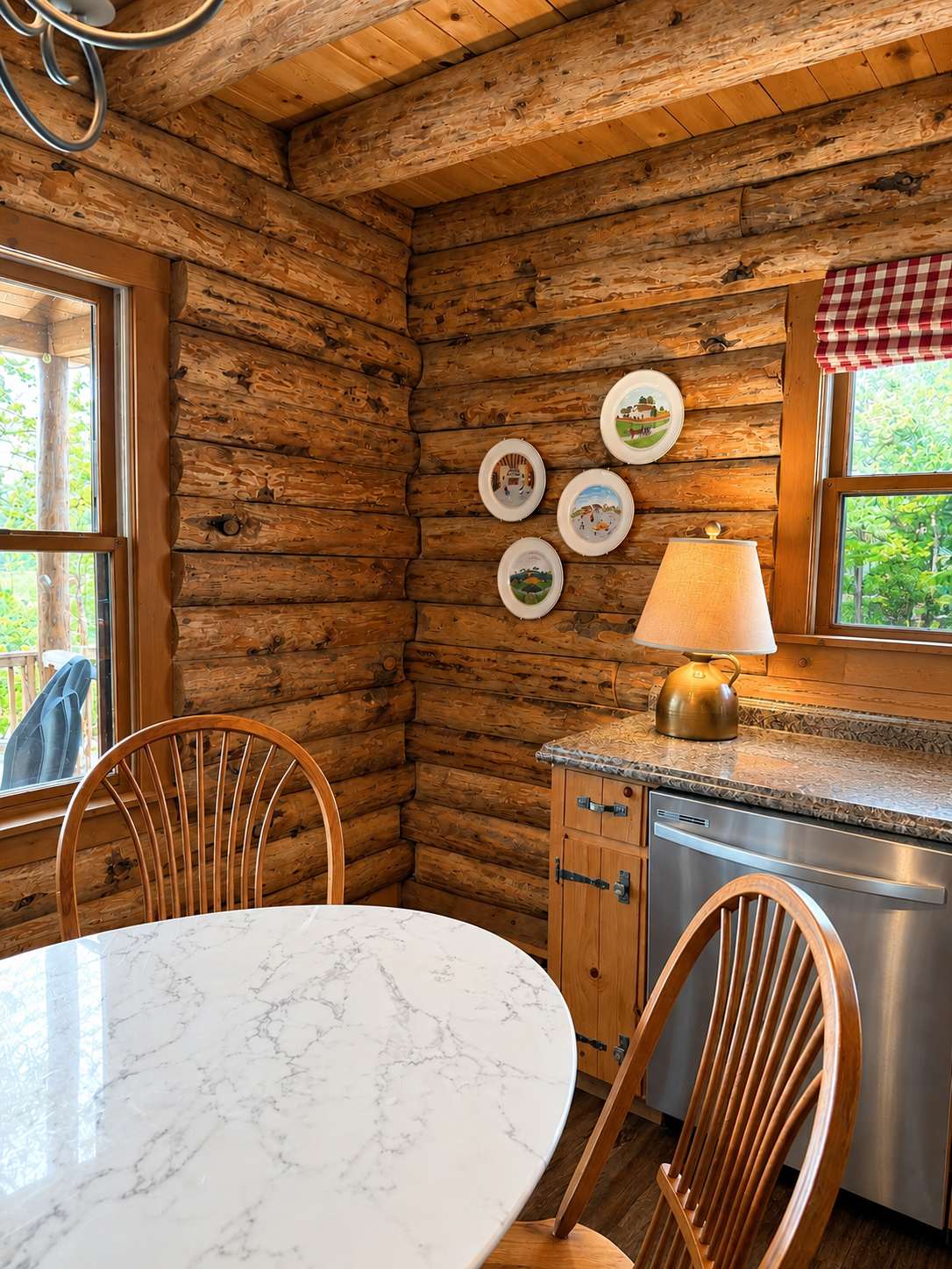 Waterfront cabin w/ workspace & BBQ grill