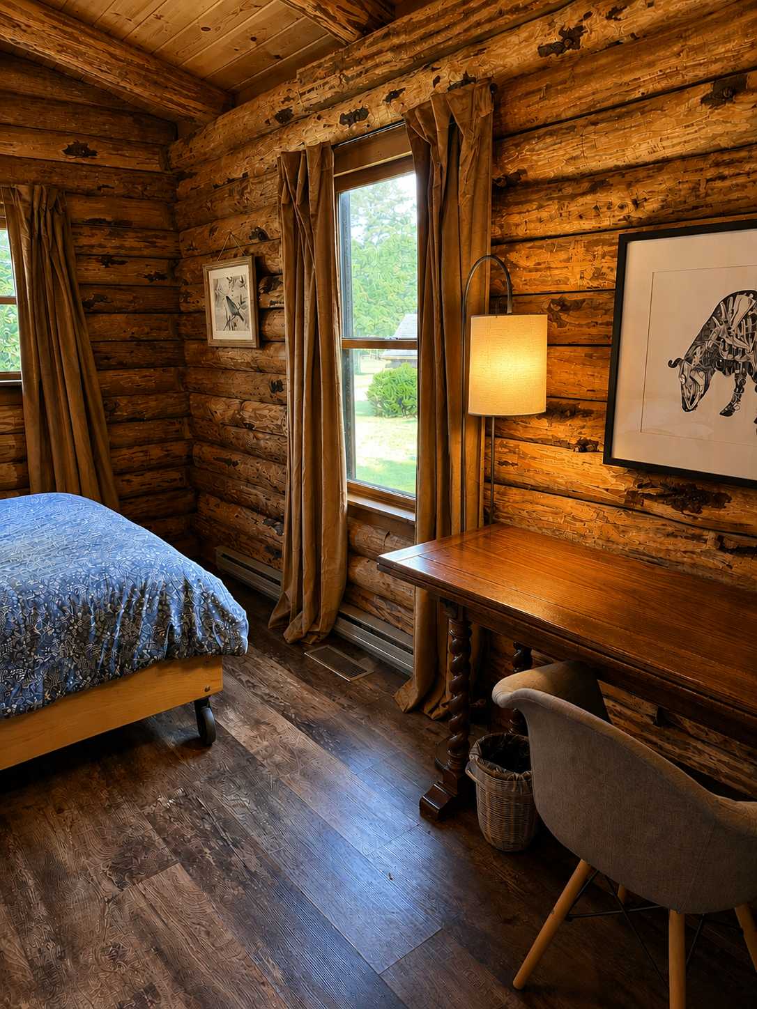 Waterfront cabin w/ workspace & BBQ grill
