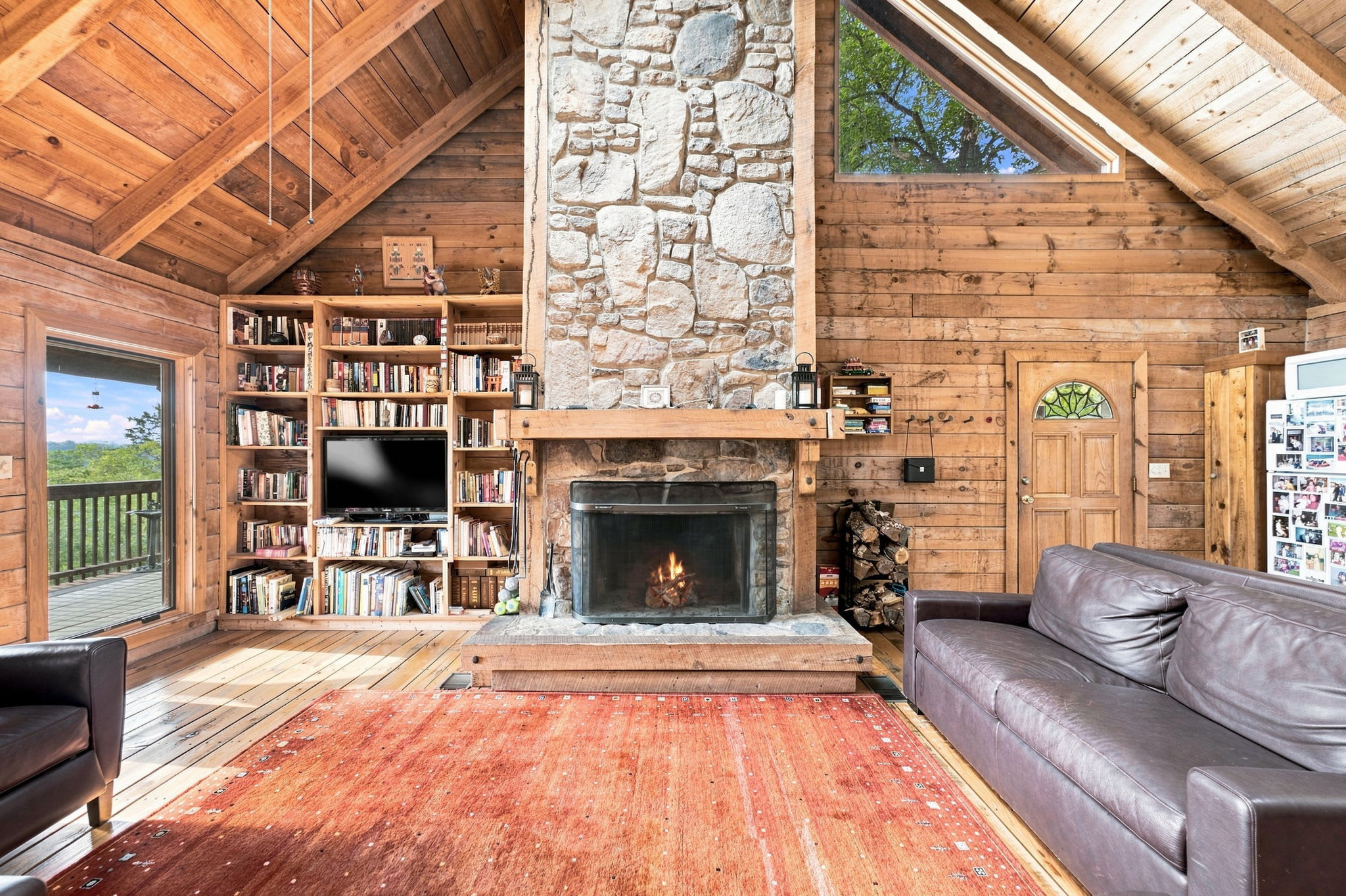 Real Log Cabin w Stunning Shenandoah Views