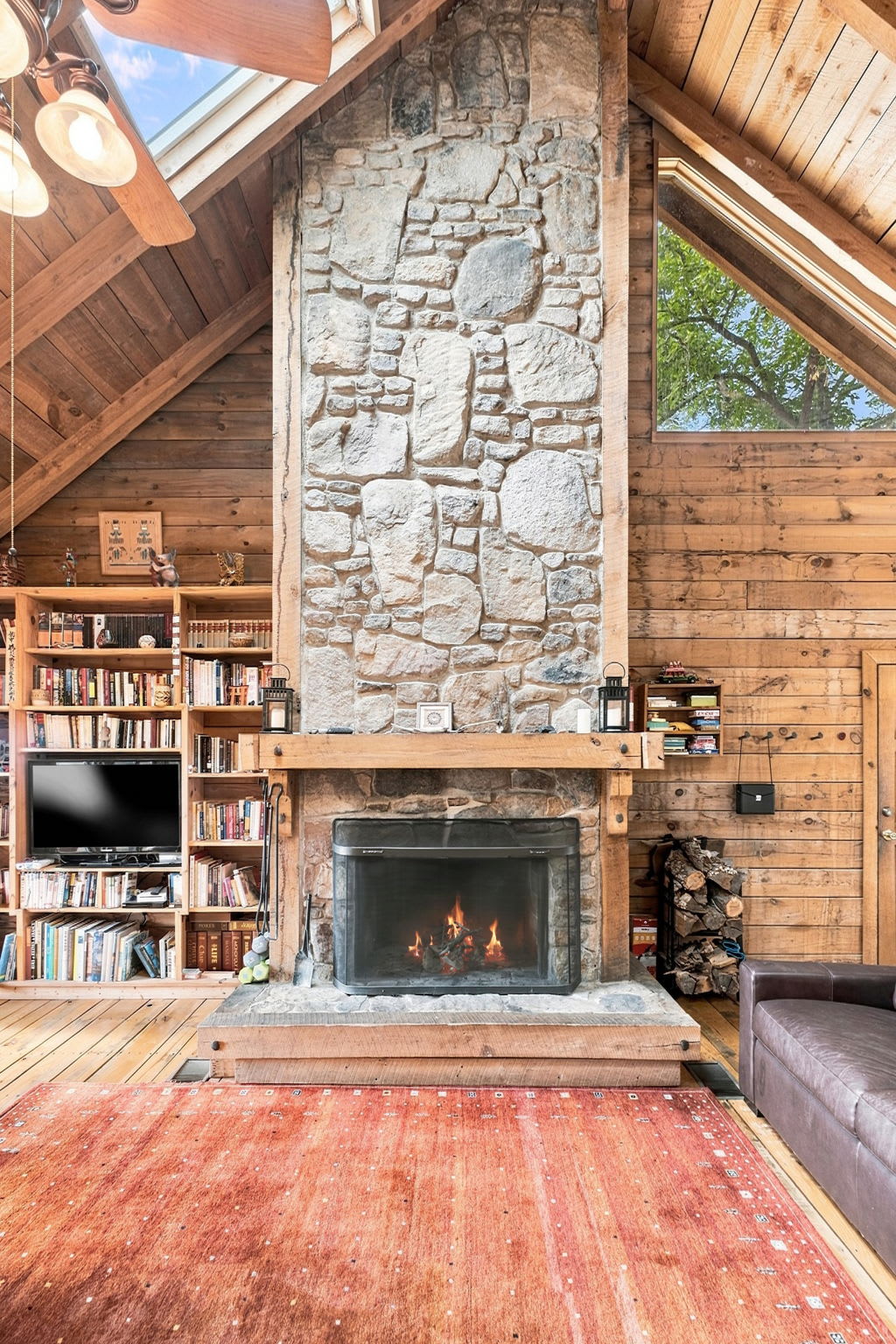 Real Log Cabin w Stunning Shenandoah Views