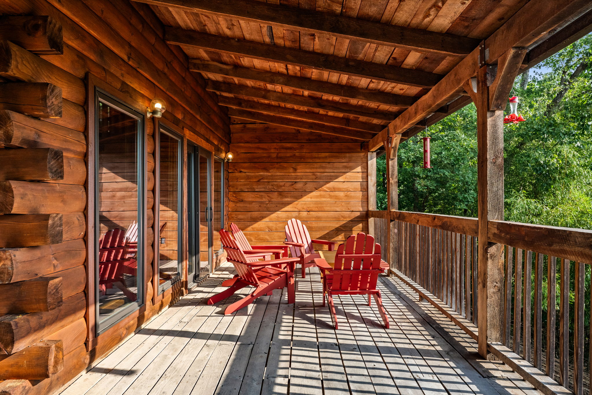 Real Log Cabin w Stunning Shenandoah Views