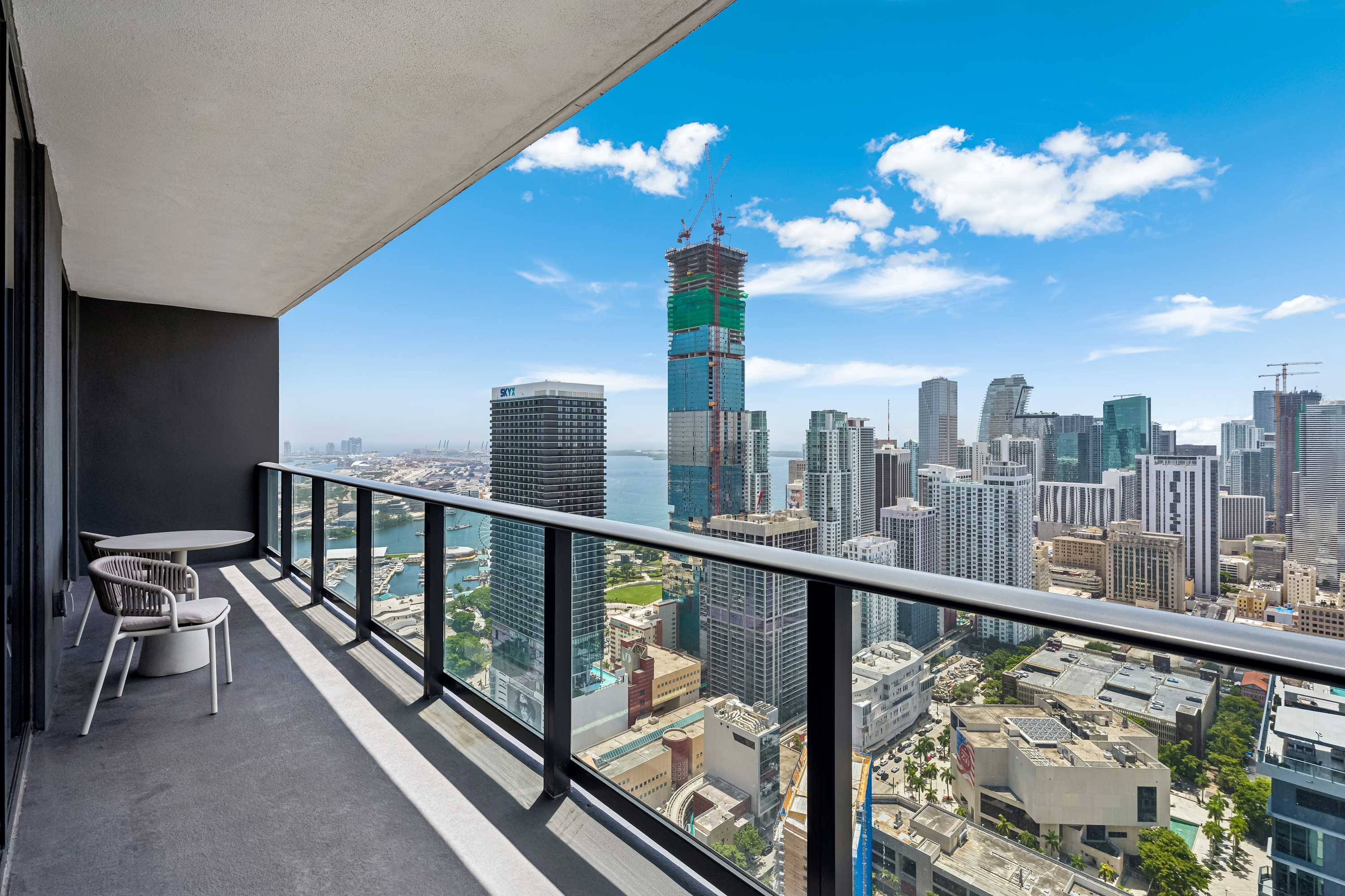 Paloma Place, Downtown Miami, Pool and Gym