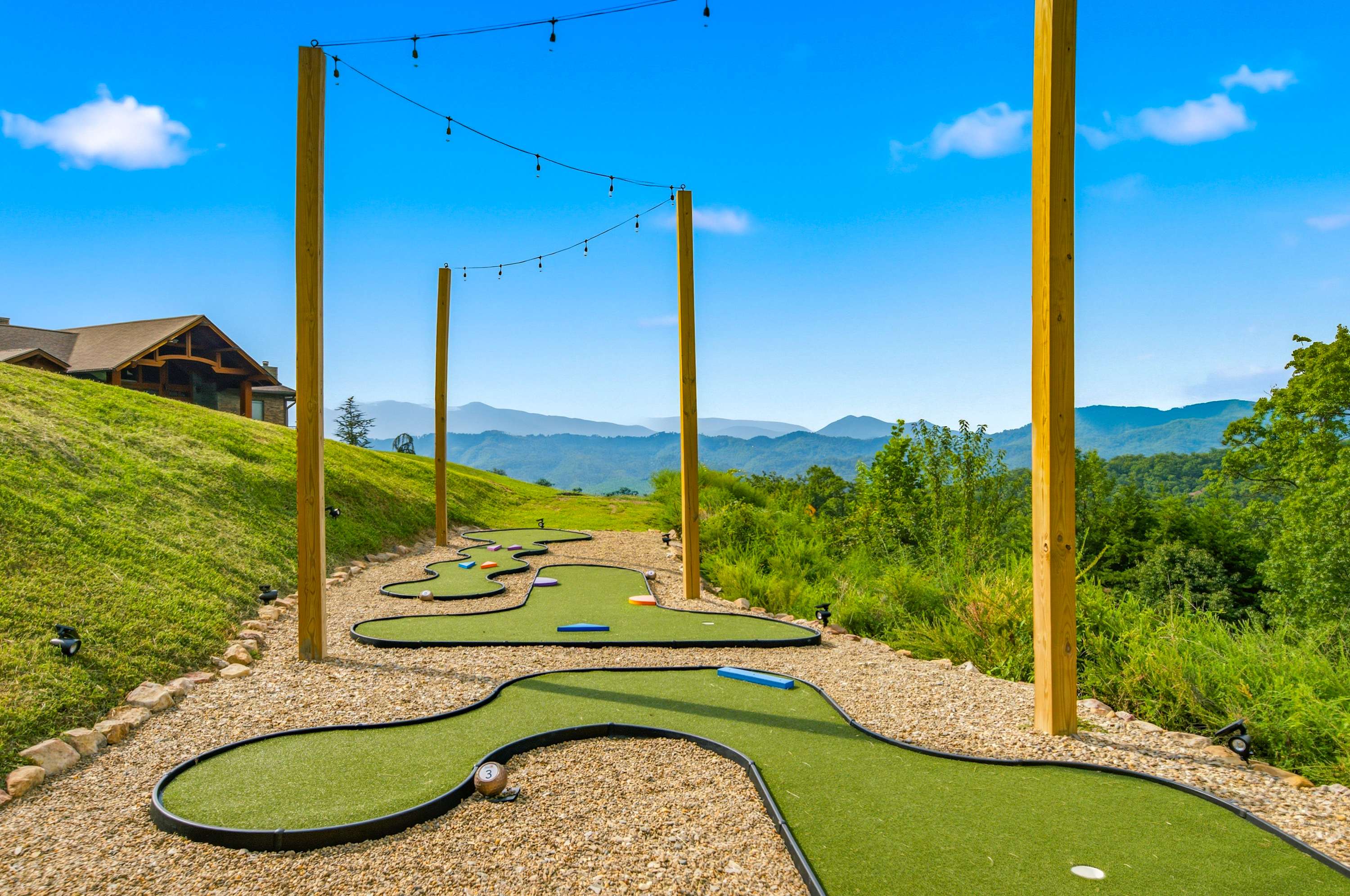Misty Bluff - Indoor pool & mountain views 5