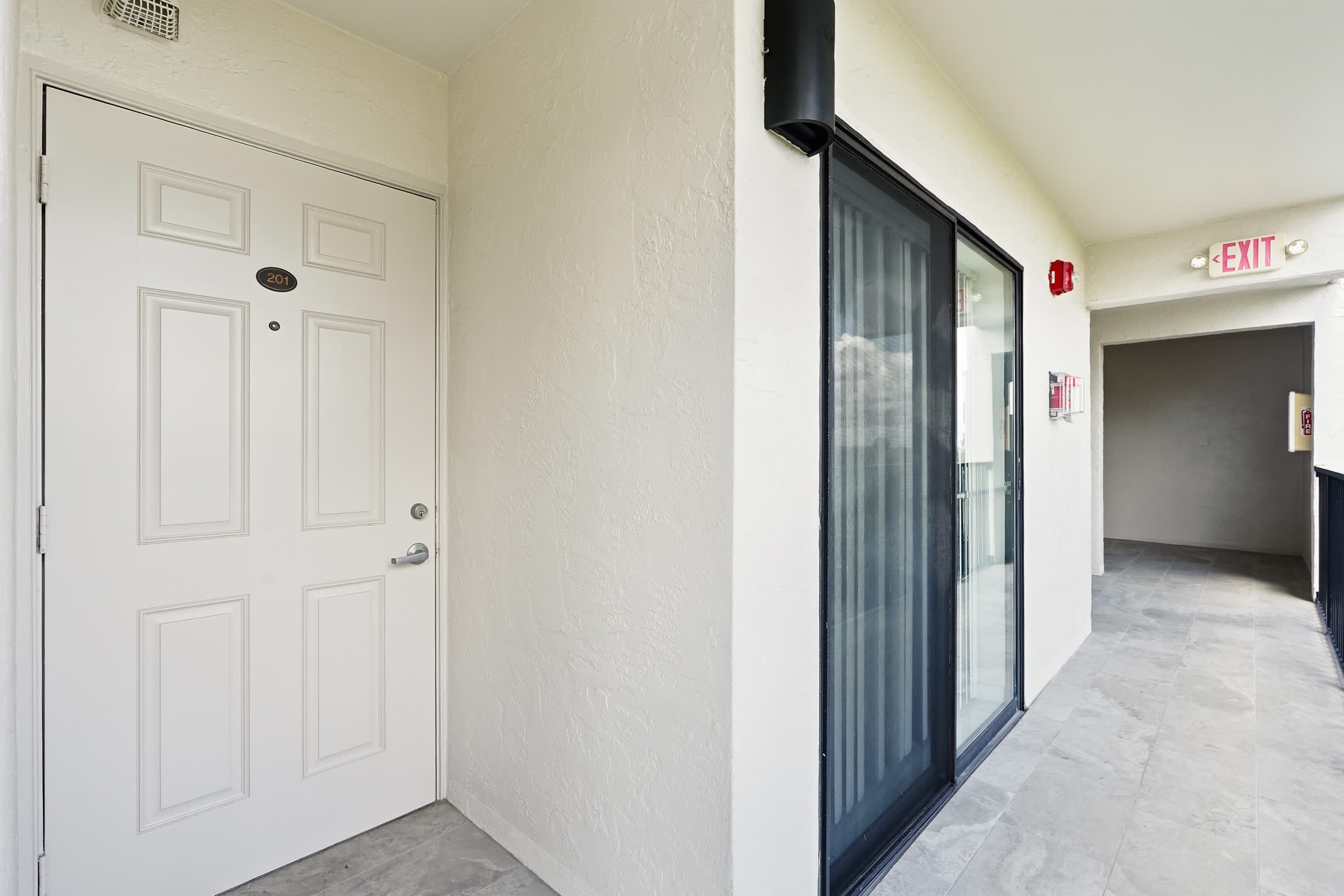 Gulf Front Views at Dolphin Way Direct Beach Access Sleeps 6 Heated Pool | Photo 28