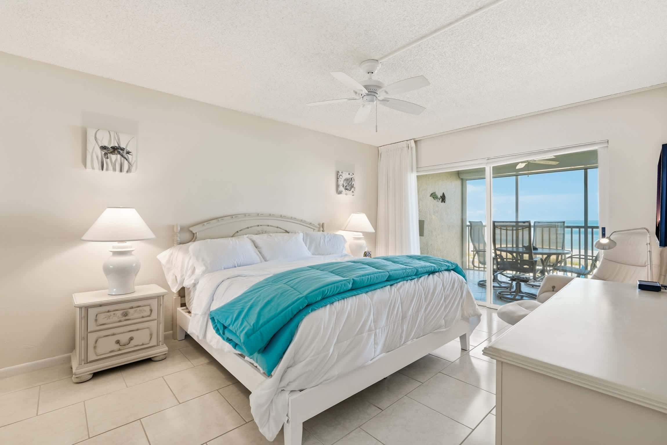 Gulf Front Views at Dolphin Way Direct Beach Access Sleeps 6 Heated Pool | Photo 5