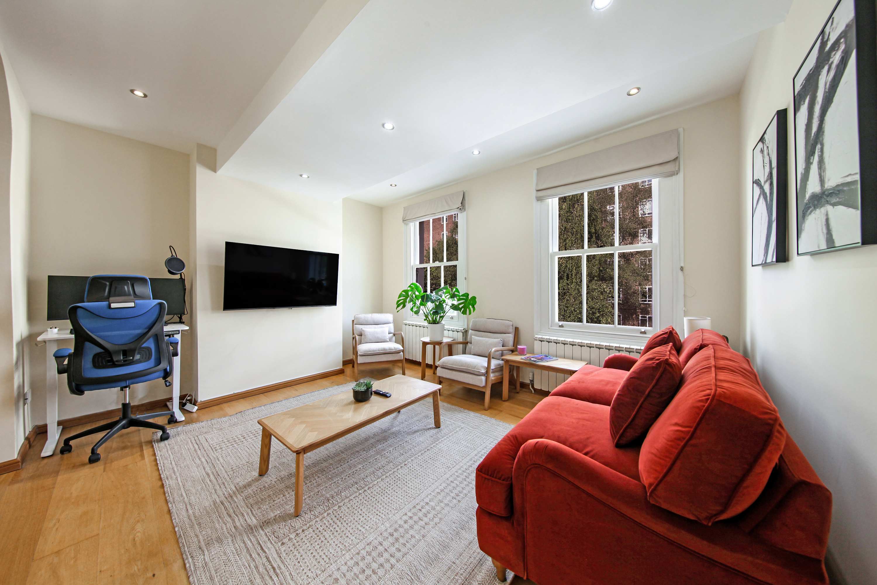 View Modern Bright 2 double Bed Mews House, St John's Wood sleeps 6 in Charles Lane 57 0 Modern Bright 2 double Bed Mews House, St John's Wood sleeps 6 in Charles Lane 57 0 - Property image 18 - VivreStays