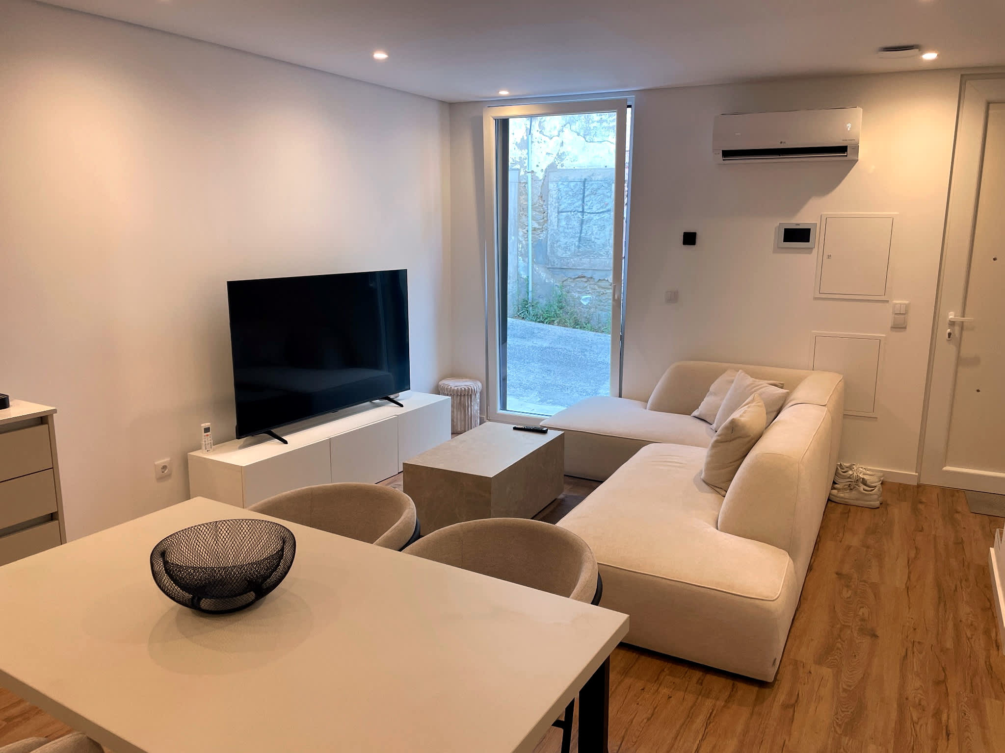 Casa Melissa – Modern 2-Bedroom Home in Lourinhã
