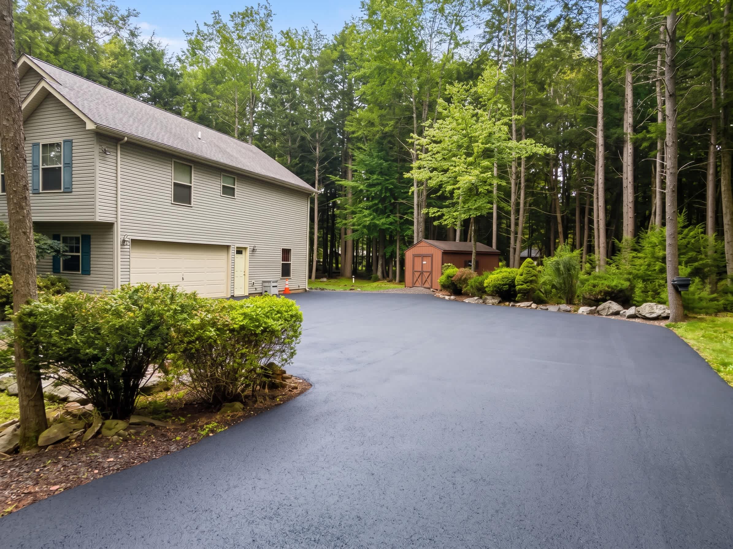 Pocono Woodland Getaway | Fire Pit | Deck
