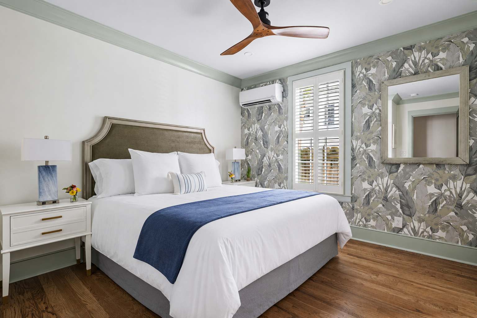 Grand 9BR Charleston Downtown Home + Gym — Charleston, SC — vacation rental