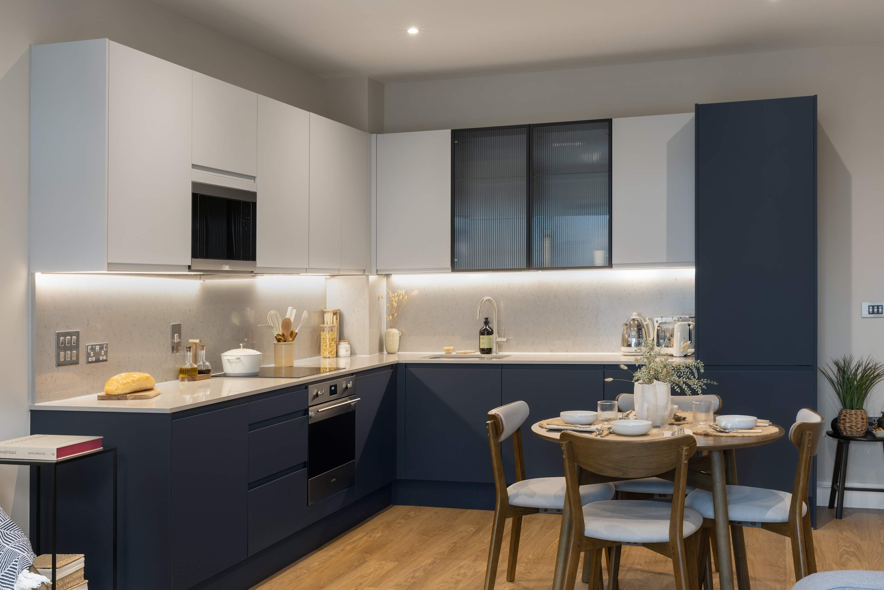 Gym | Coworking | City Centre 2BR | StayCozy