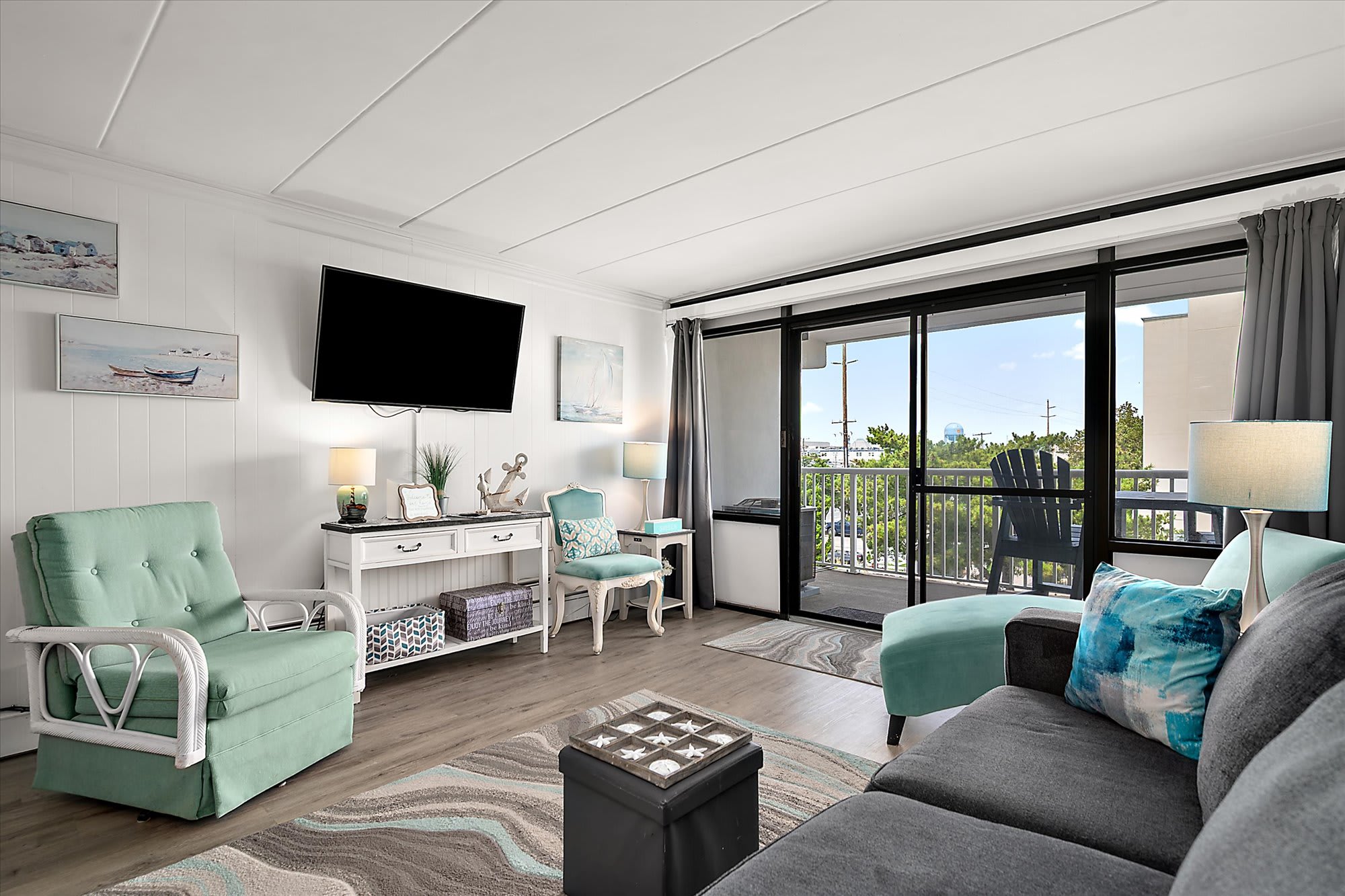 Oceanside Condo w Prime Location Steps to Beach | Photo 3