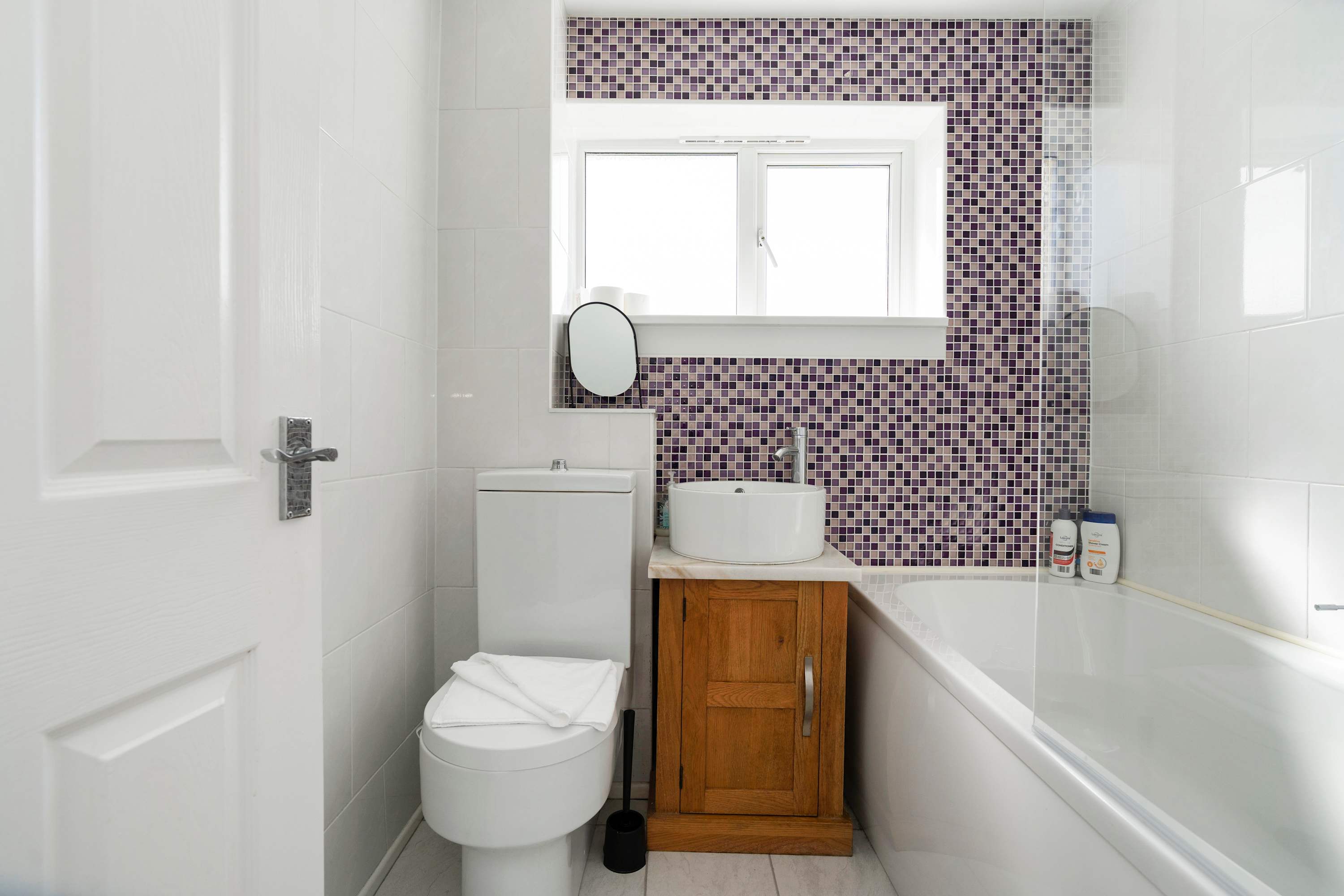 Easy Edinburgh Access, Parking,Near Rosslyn Chapel in Cameron Crescent 191 EH19 2PJ - Property image 26 - VivreStays