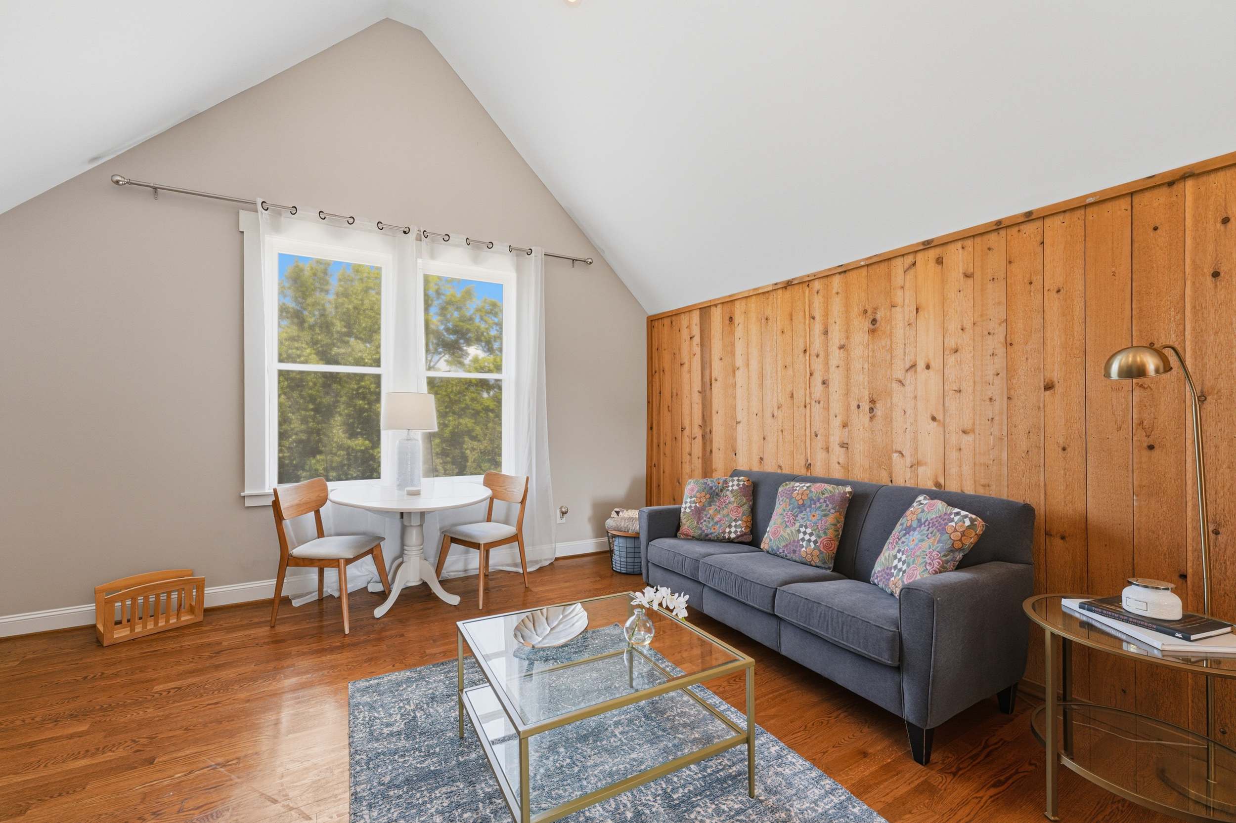 Cozy Phoenix Hill suite in the heart of Louisville