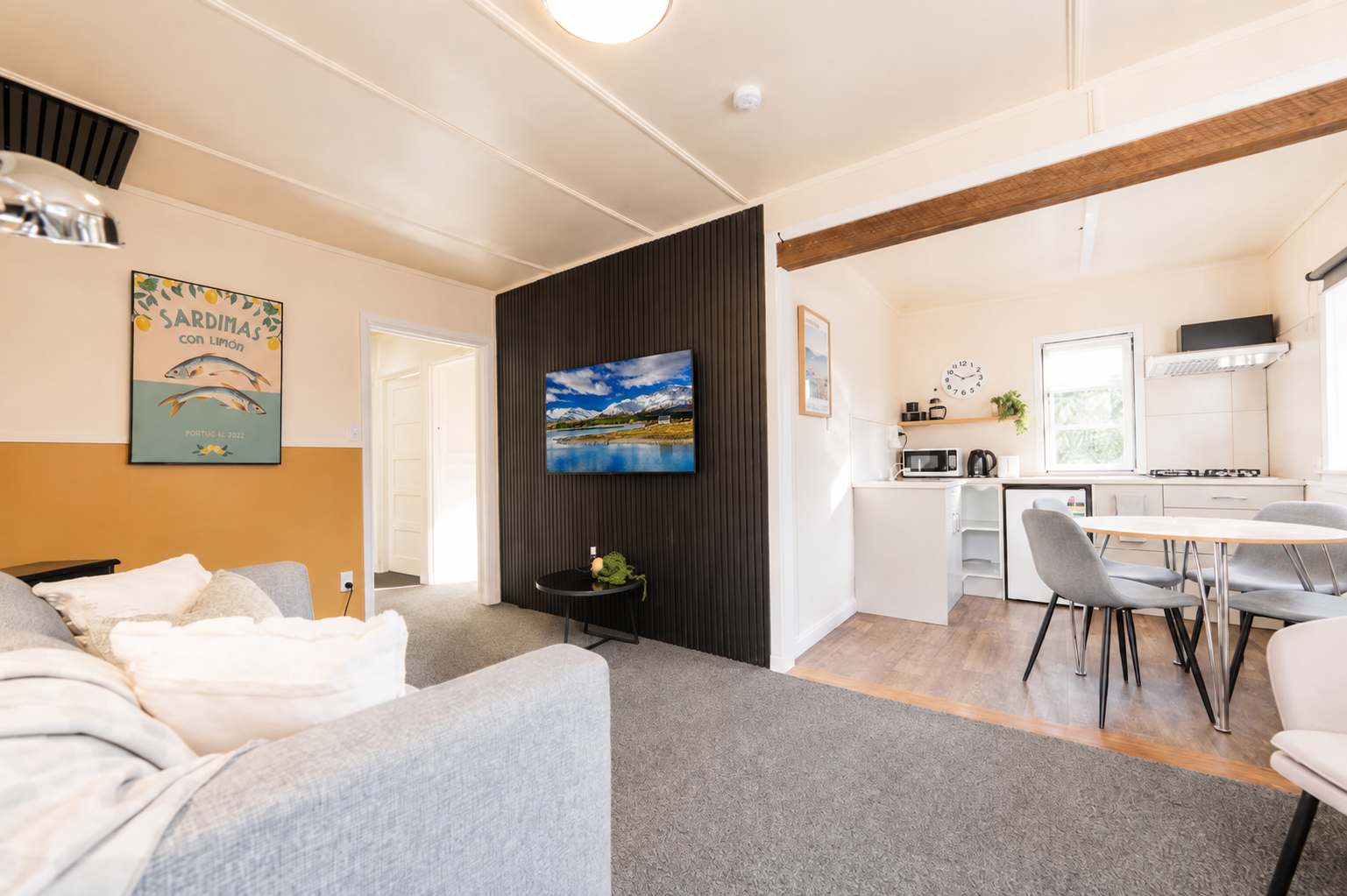Little Dipper | 2BR | Near Lake + Church