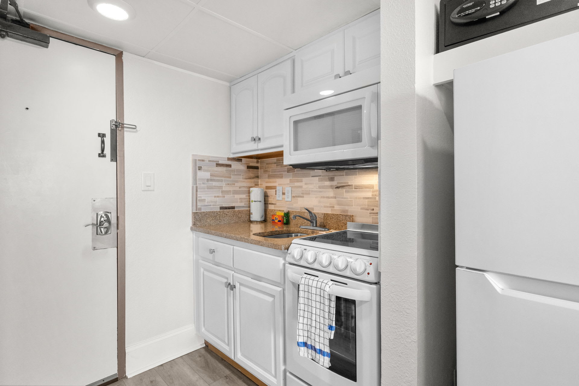 Ocean Reef 1411 Oceanfront | Photo 14