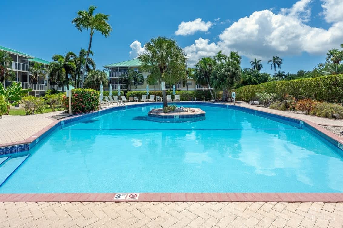 Swimming pool in the Gardens