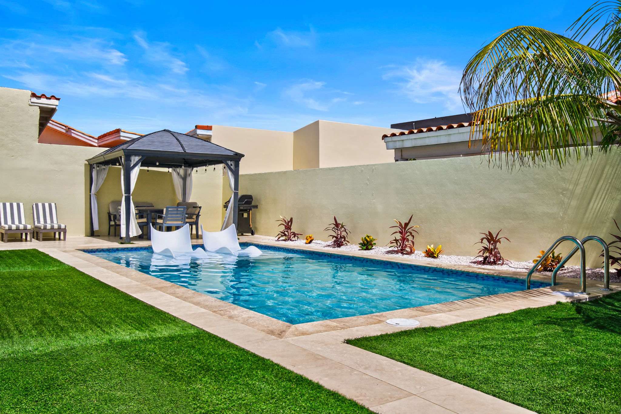 3-br Private Pool Paradise - Bbq Grill - Gazebo - Aruba