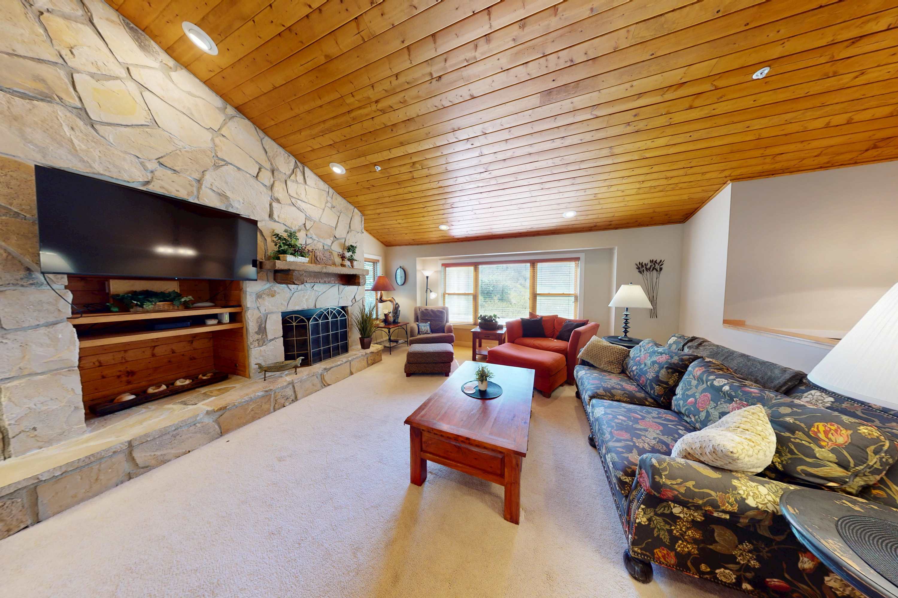 Featured Property Park City Townhome Hot Tub Mtn Views Free Shuttle