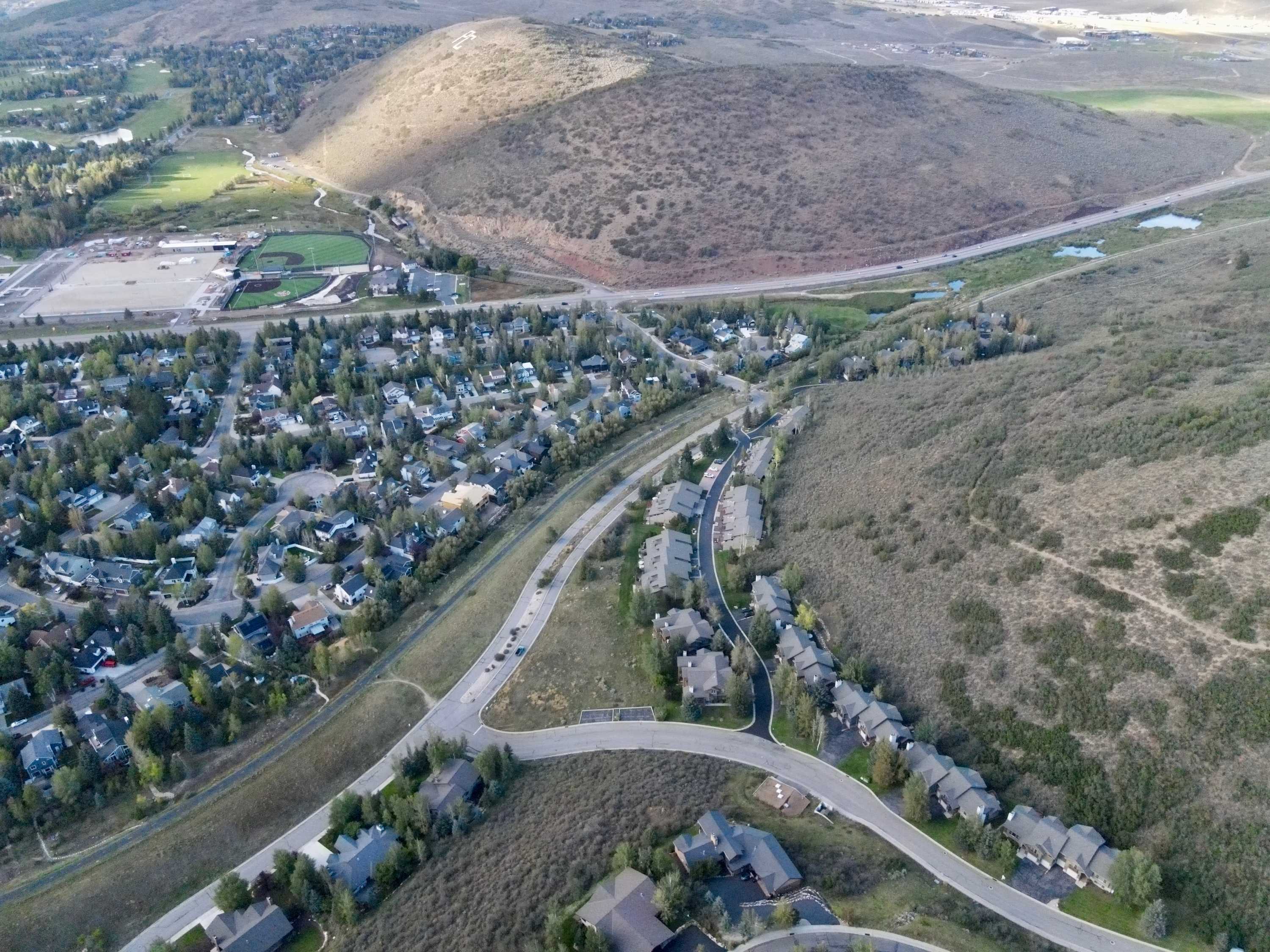 Park City Townhome Hot Tub Mtn Views Free Shuttle | Photo 2