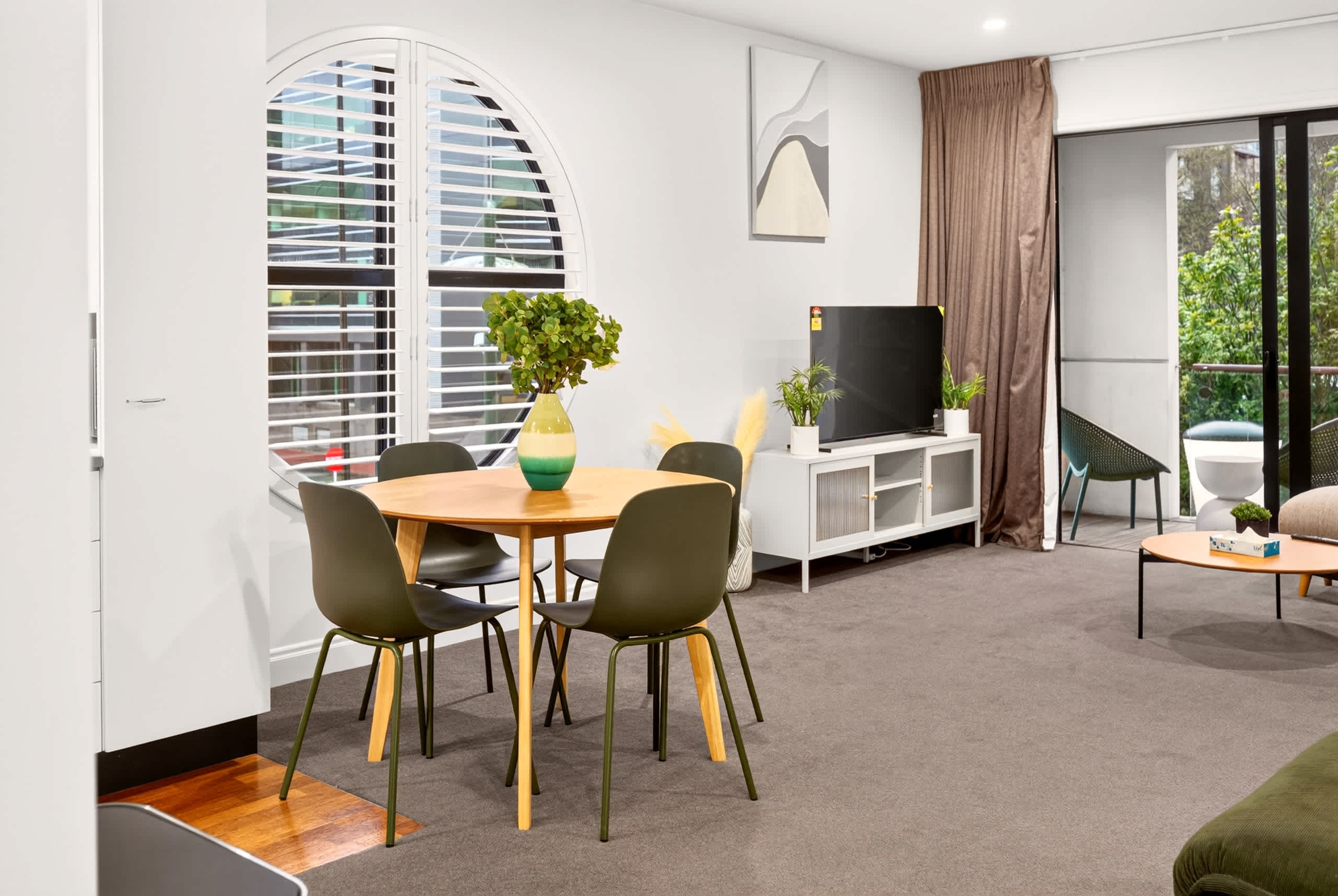 Central Auckland 2BR Free Parking Zodiak Stays | Photo 2