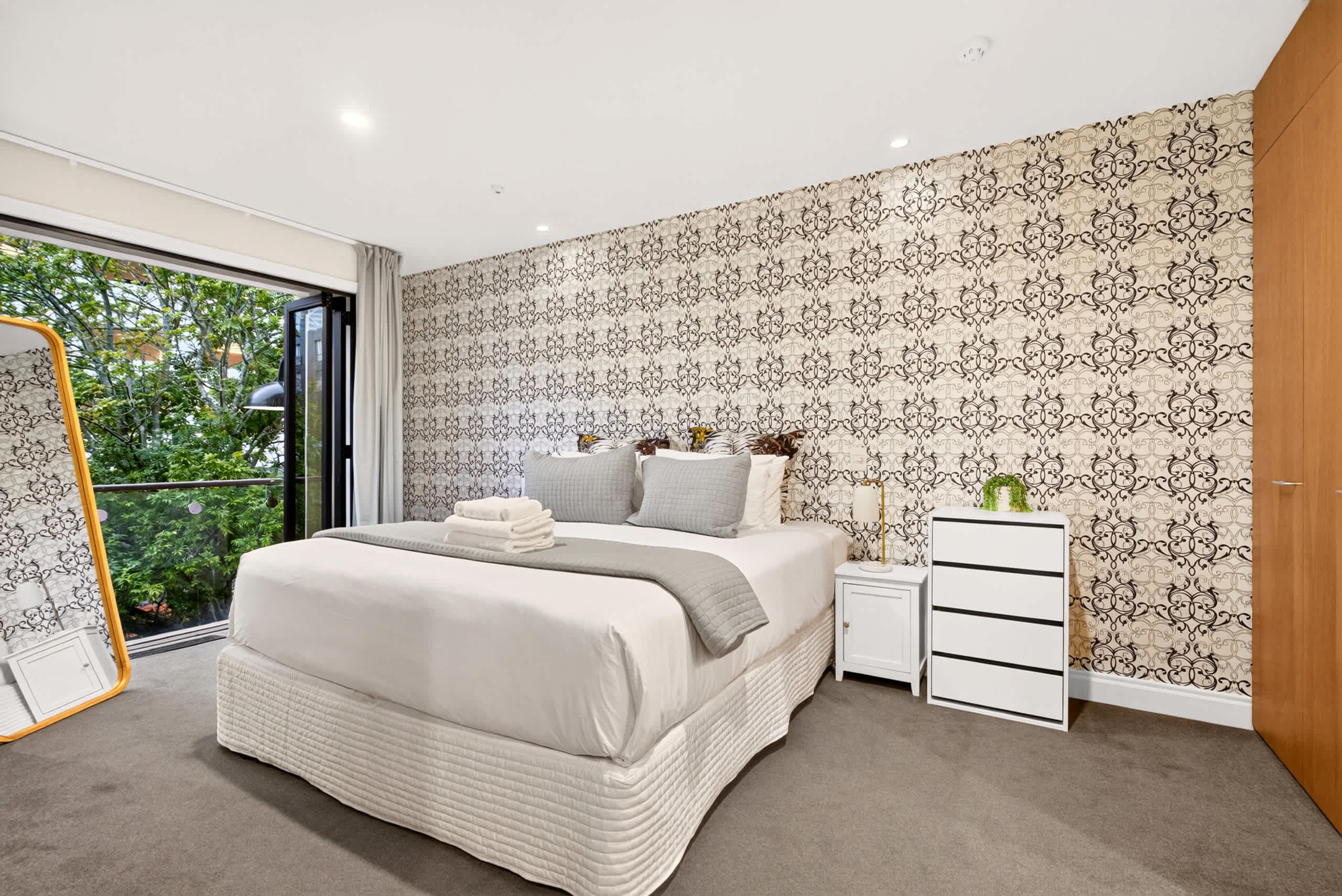 Central Auckland 2BR Free Parking Zodiak Stays | Photo 3