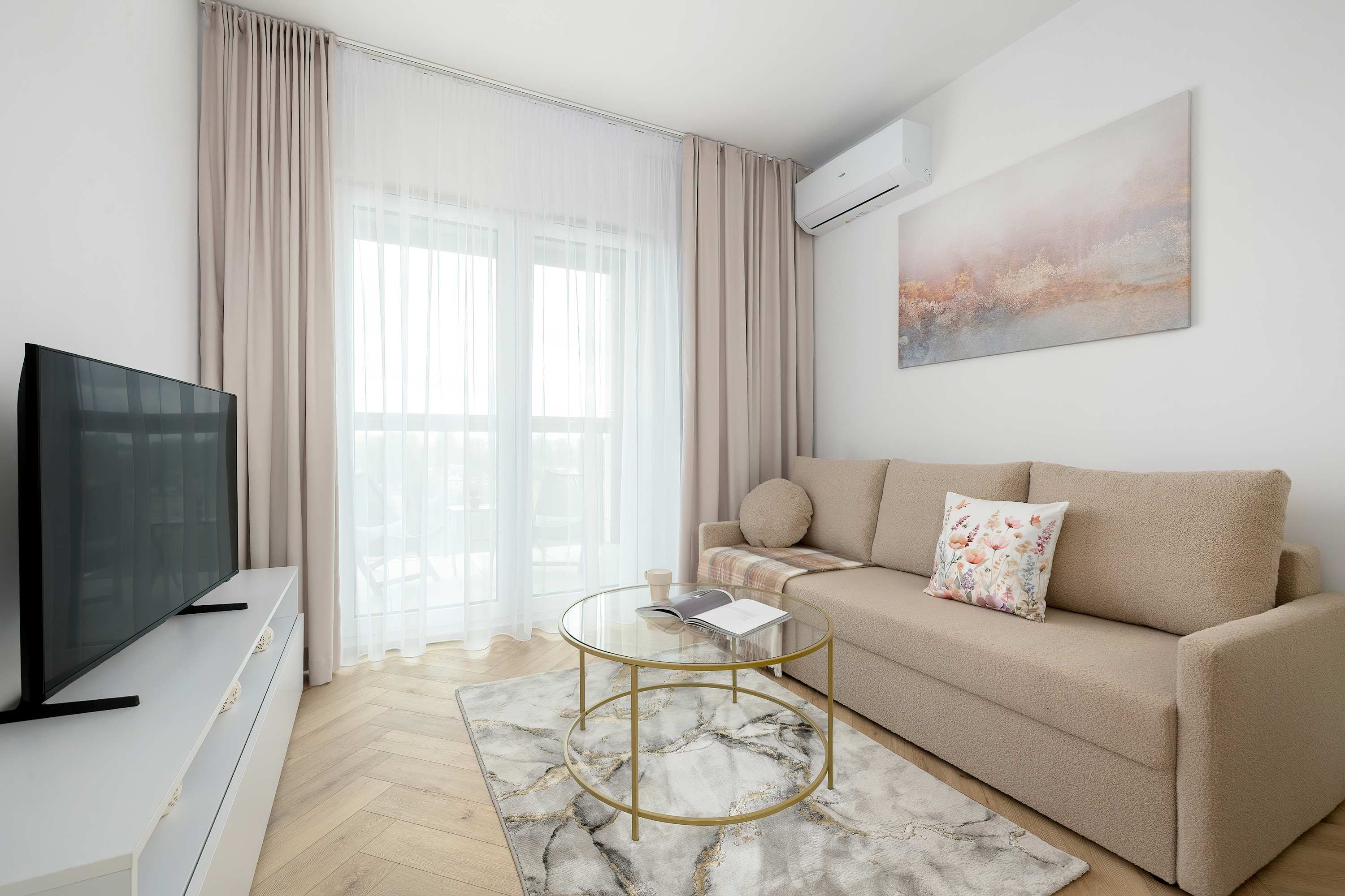 Warsaw | 79 Jagiellońska Street | Comfortable Apartment | Parking | Balcony — Warszawa, Mazovia — vacation rental