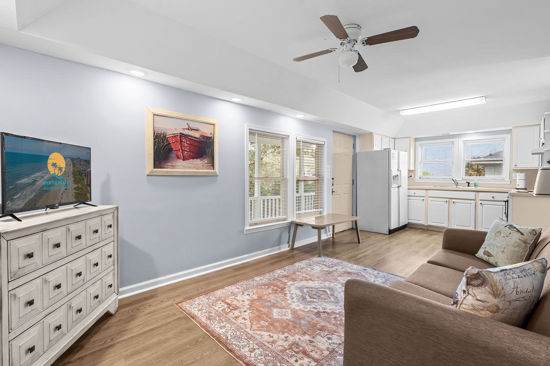 Golden Tide Oceanfront Pool Sleeps 18 | Photo 39